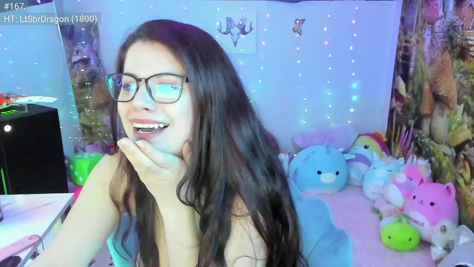 Gallery image thumbnail from April's myfreecams stream on, 03/04/2023, 09:07 image 16 of 20