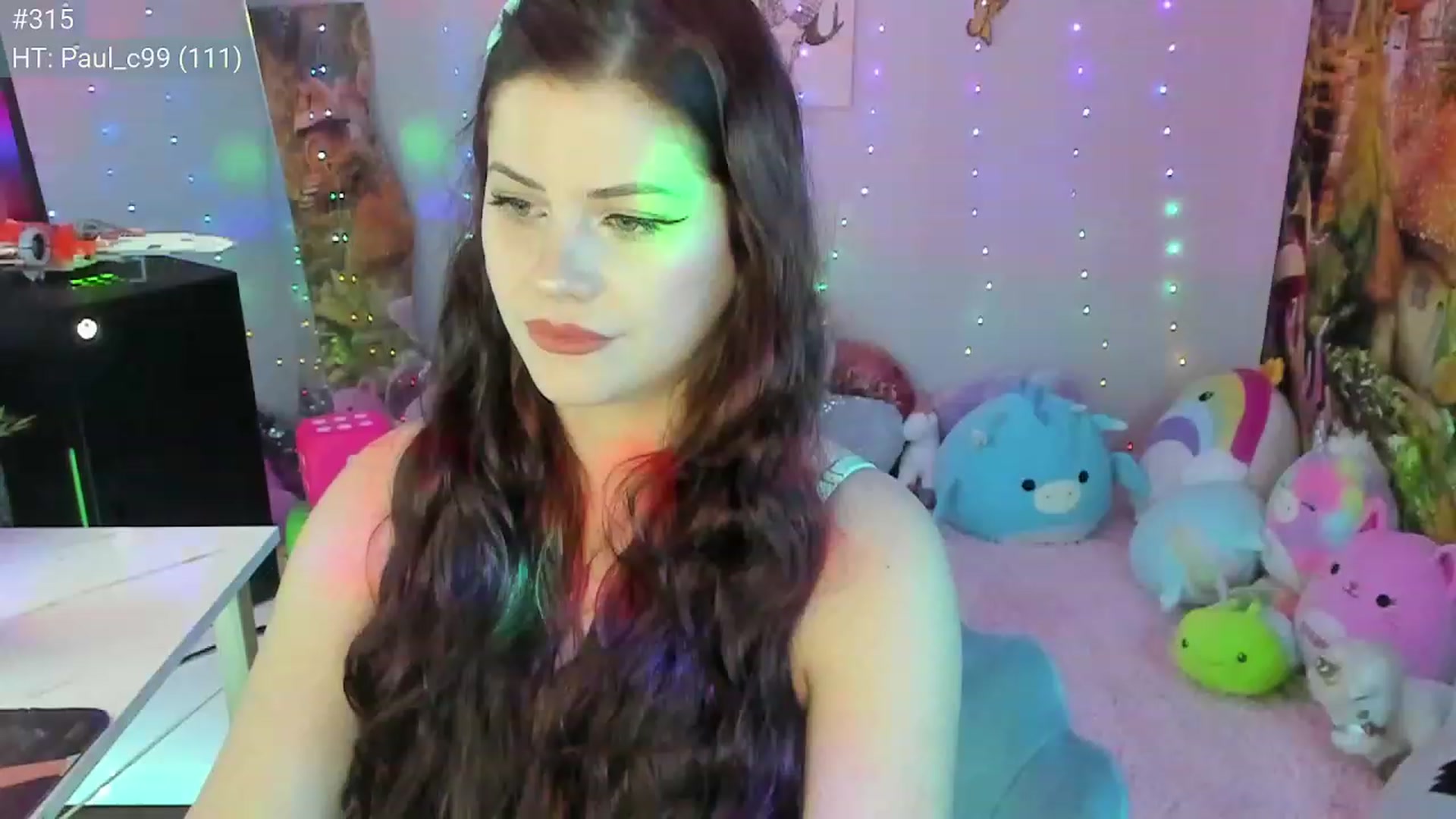 Gallery image thumbnail from April's myfreecams stream on, 03/07/2023, 08:37 image 17 of 20