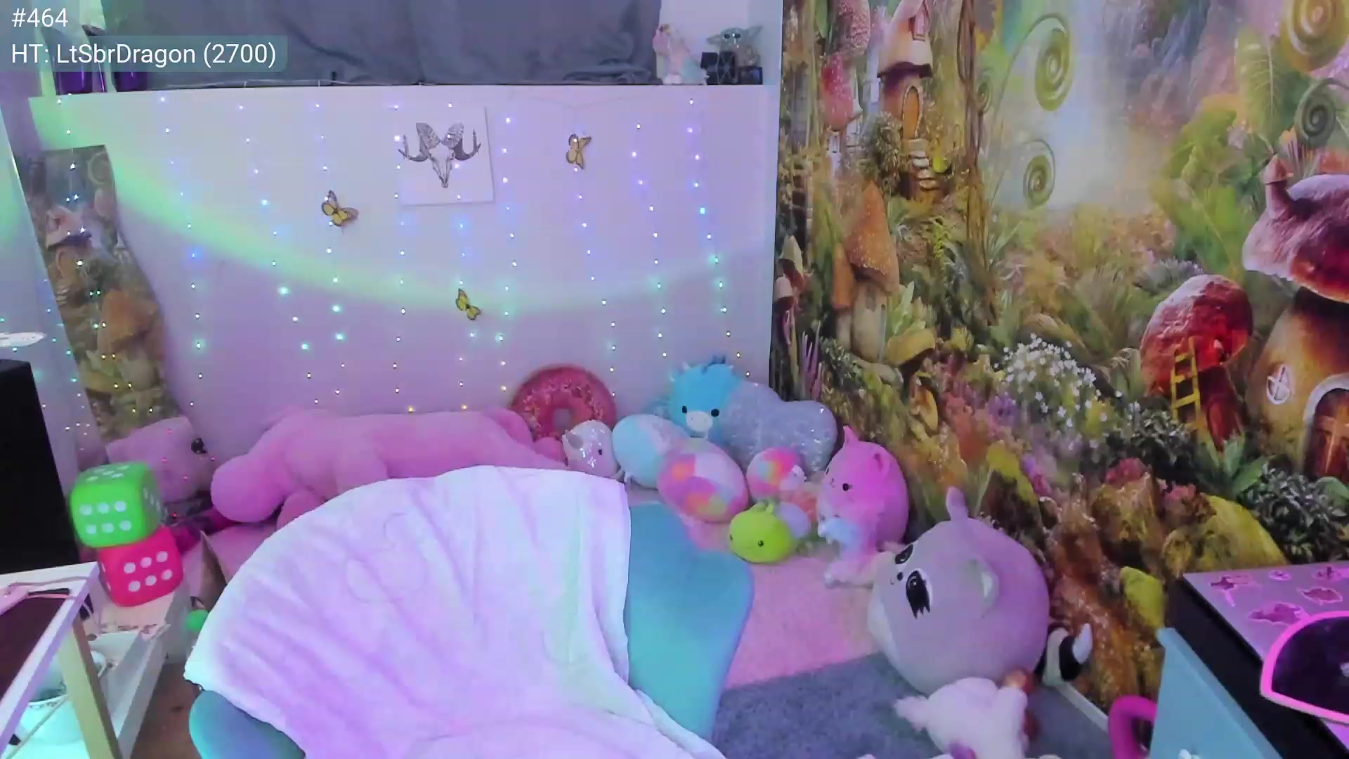 Gallery image thumbnail from April's myfreecams stream on, 04/03/2023, 06:05 image 11 of 20