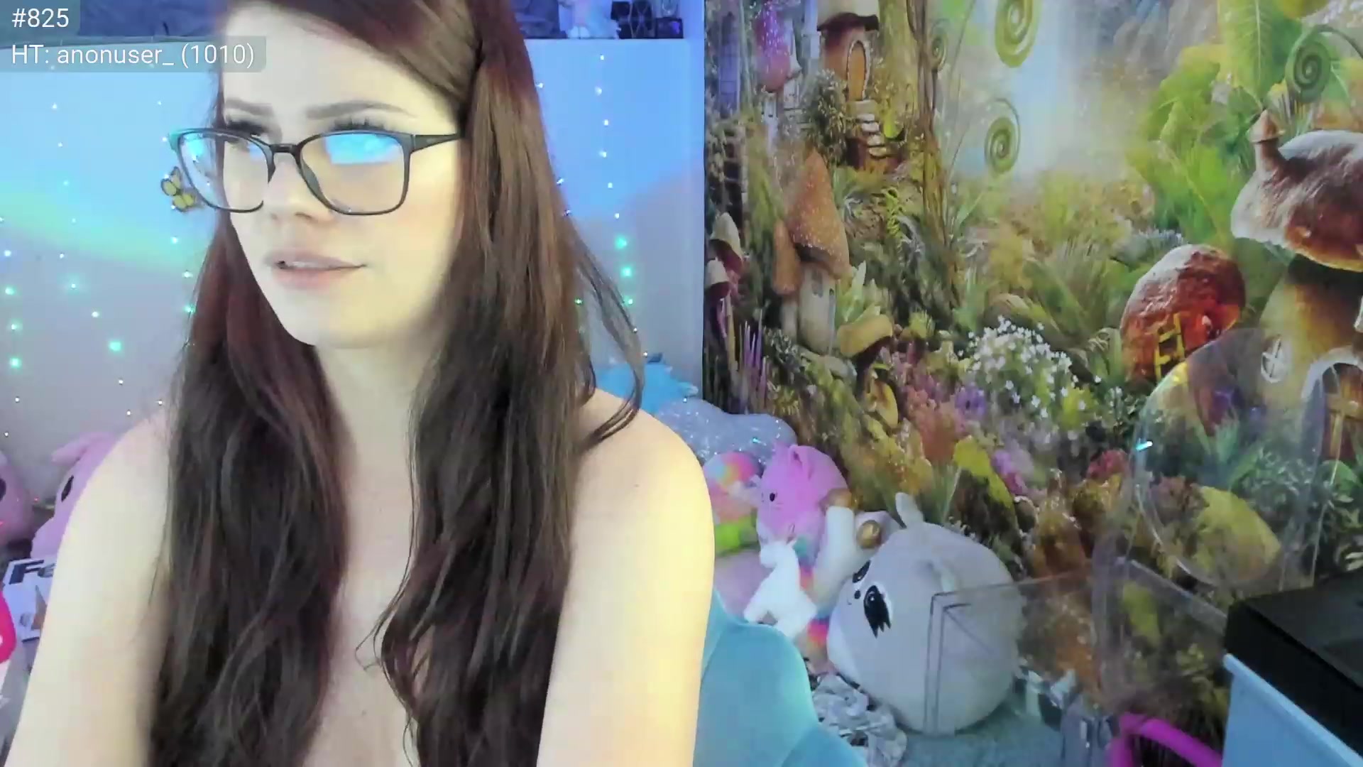 Gallery image thumbnail from April's myfreecams stream on, 04/09/2023, 06:24 image 11 of 20