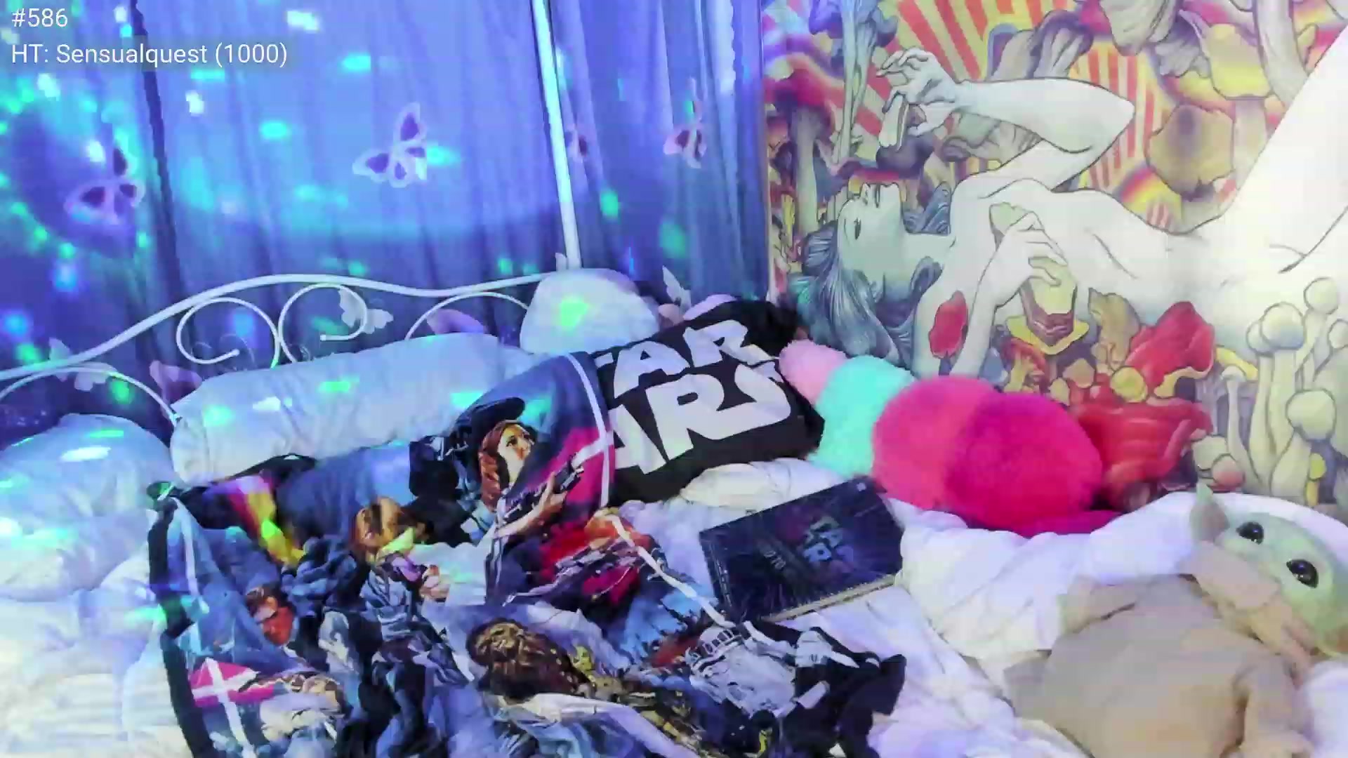 Gallery image thumbnail from April's myfreecams stream on, 04/14/2023, 08:13 image 3 of 20