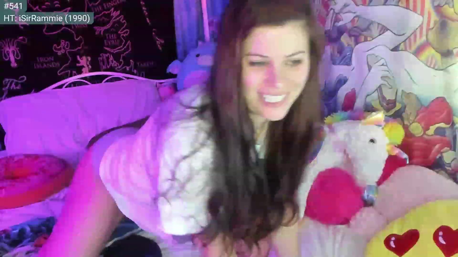 Gallery image thumbnail from April's myfreecams stream on, 04/24/2023, 09:07 image 14 of 20