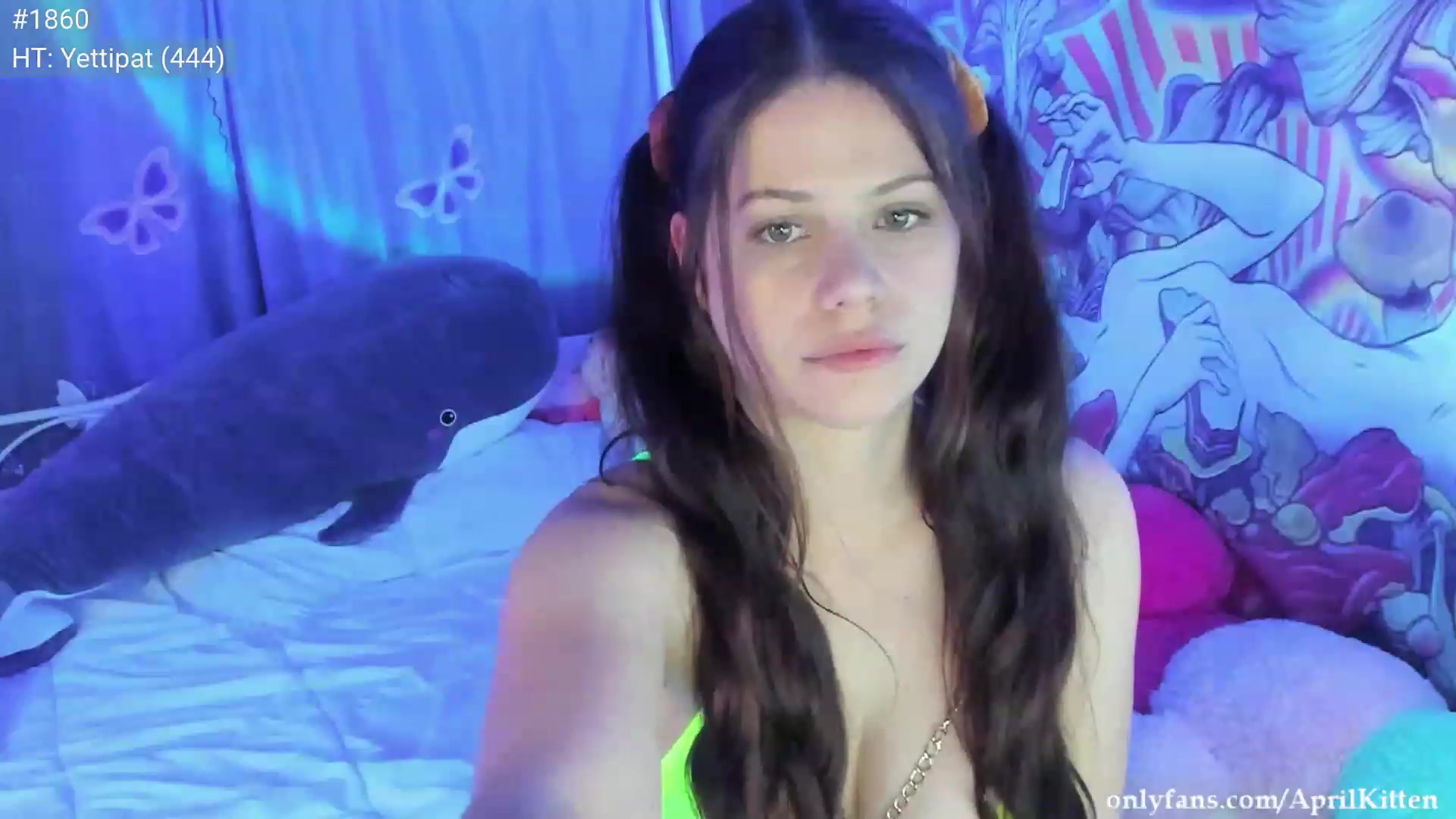 Gallery image thumbnail from April's myfreecams stream on, 06/10/2023, 06:17 image 6 of 20