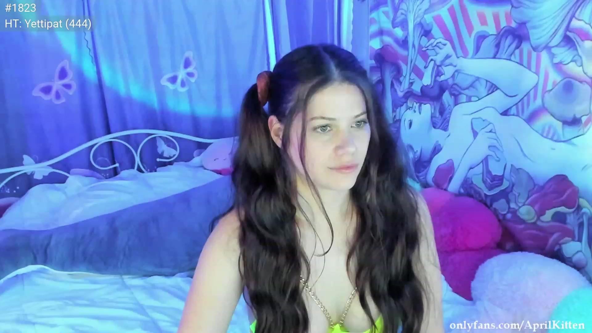 Gallery image thumbnail from April's myfreecams stream on, 06/10/2023, 06:17 image 13 of 20