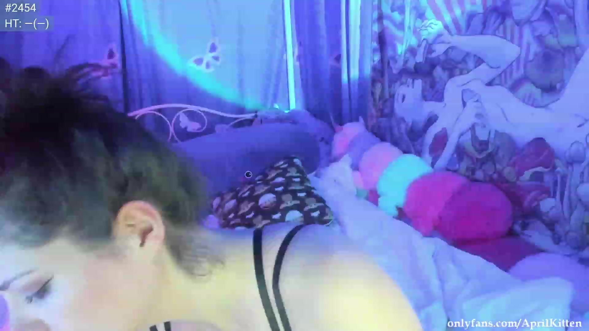 Gallery image thumbnail from April's myfreecams stream on, 06/29/2023, 03:37 image 15 of 20