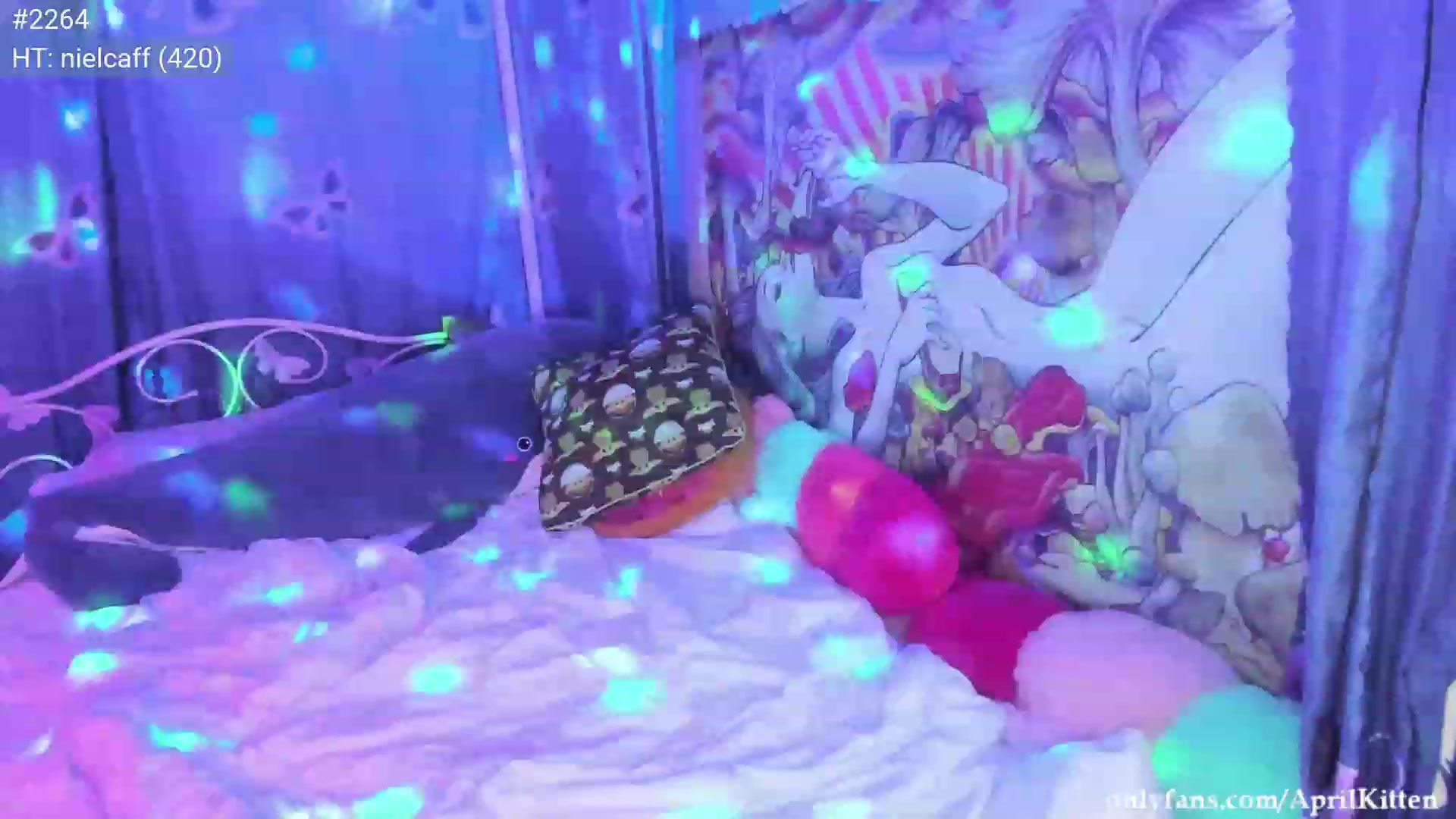 Gallery image thumbnail from April's myfreecams stream on, 06/29/2023, 05:45 image 20 of 20