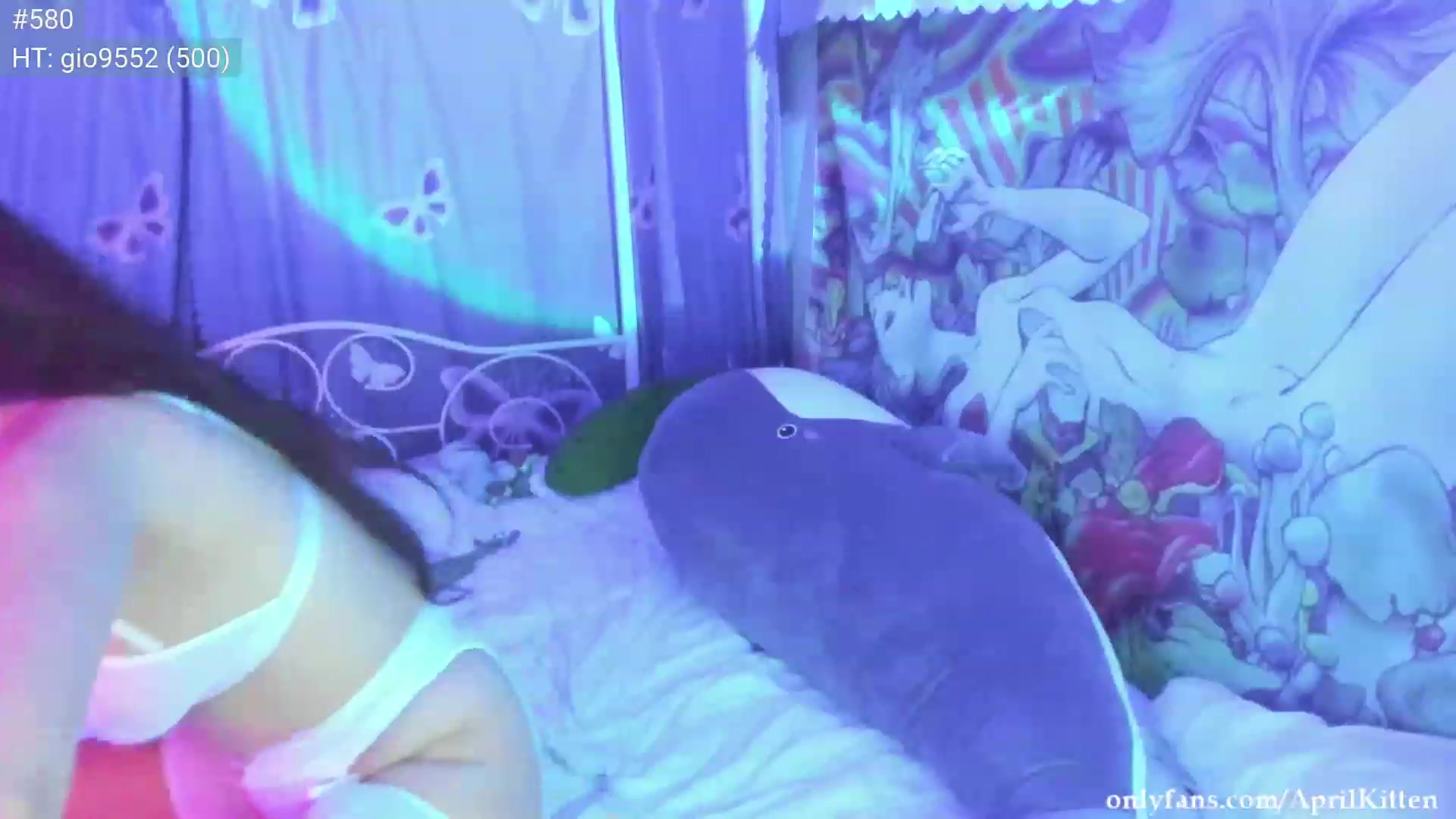 Gallery image thumbnail from April's myfreecams stream on, 07/08/2023, 04:13 image 17 of 20