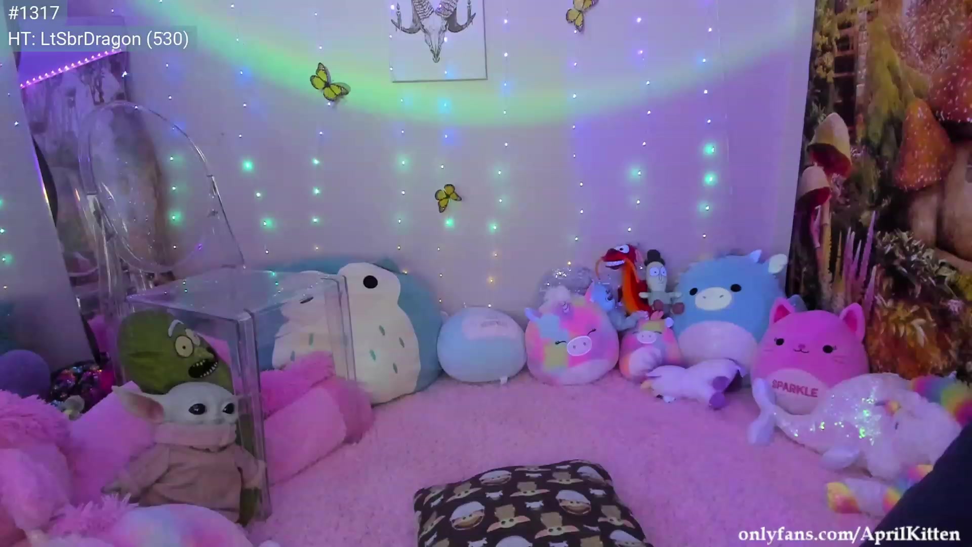 Gallery image thumbnail from April's myfreecams stream on, 07/21/2023, 05:52 image 8 of 20