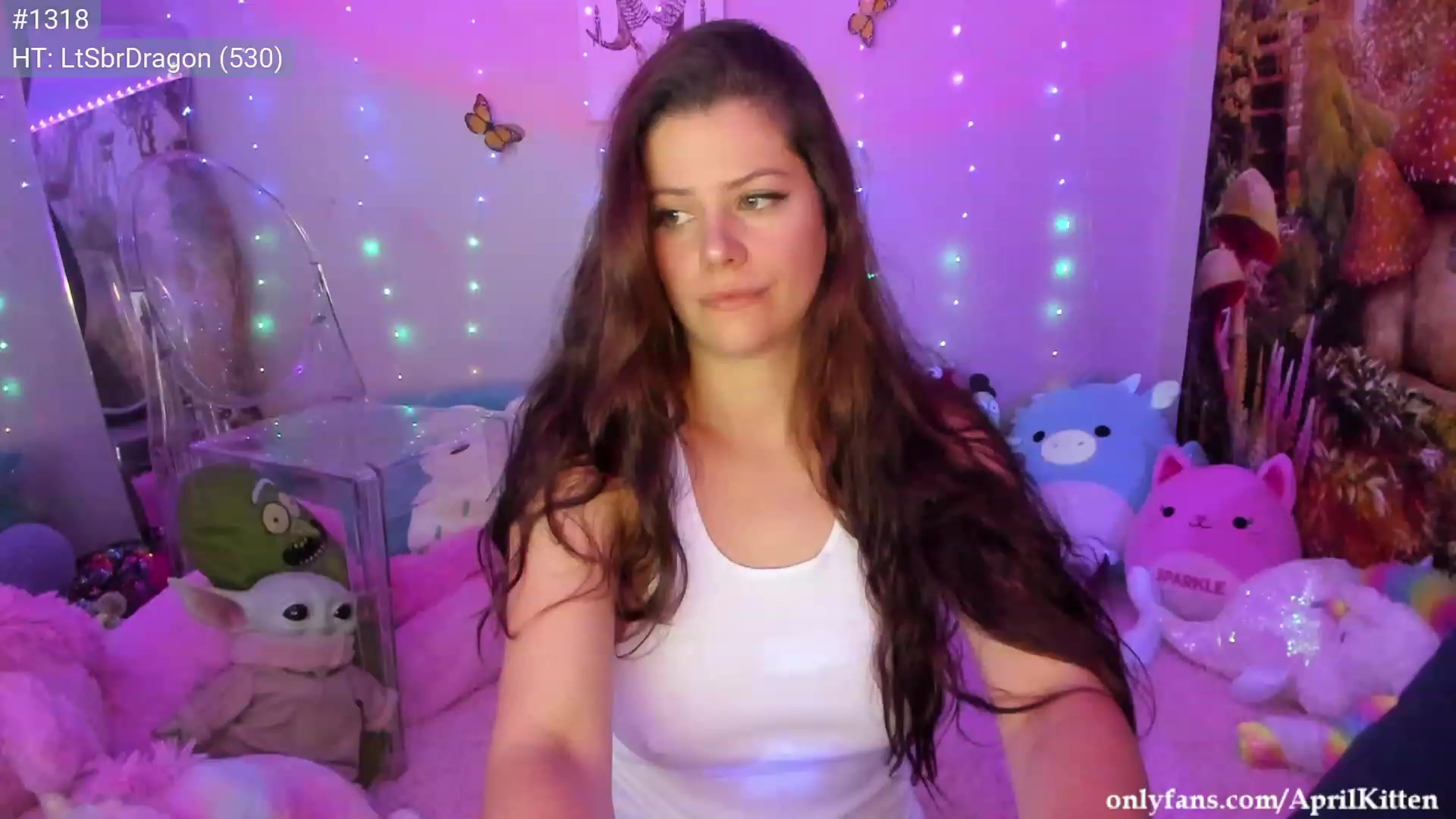 Gallery image thumbnail from April's myfreecams stream on, 07/21/2023, 05:52 image 12 of 20