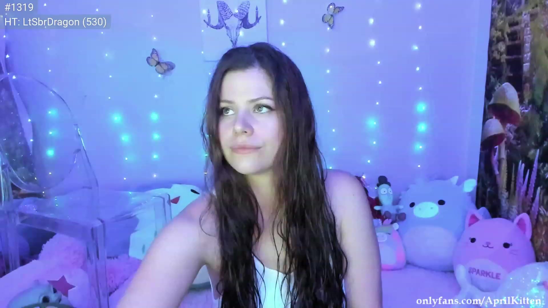 Gallery image thumbnail from April's myfreecams stream on, 07/21/2023, 06:36 image 12 of 20