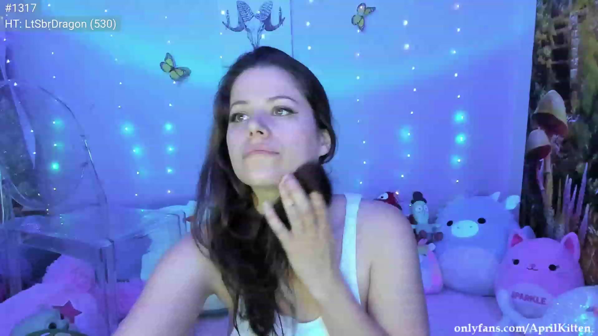 Gallery image thumbnail from April's myfreecams stream on, 07/21/2023, 06:36 image 17 of 20