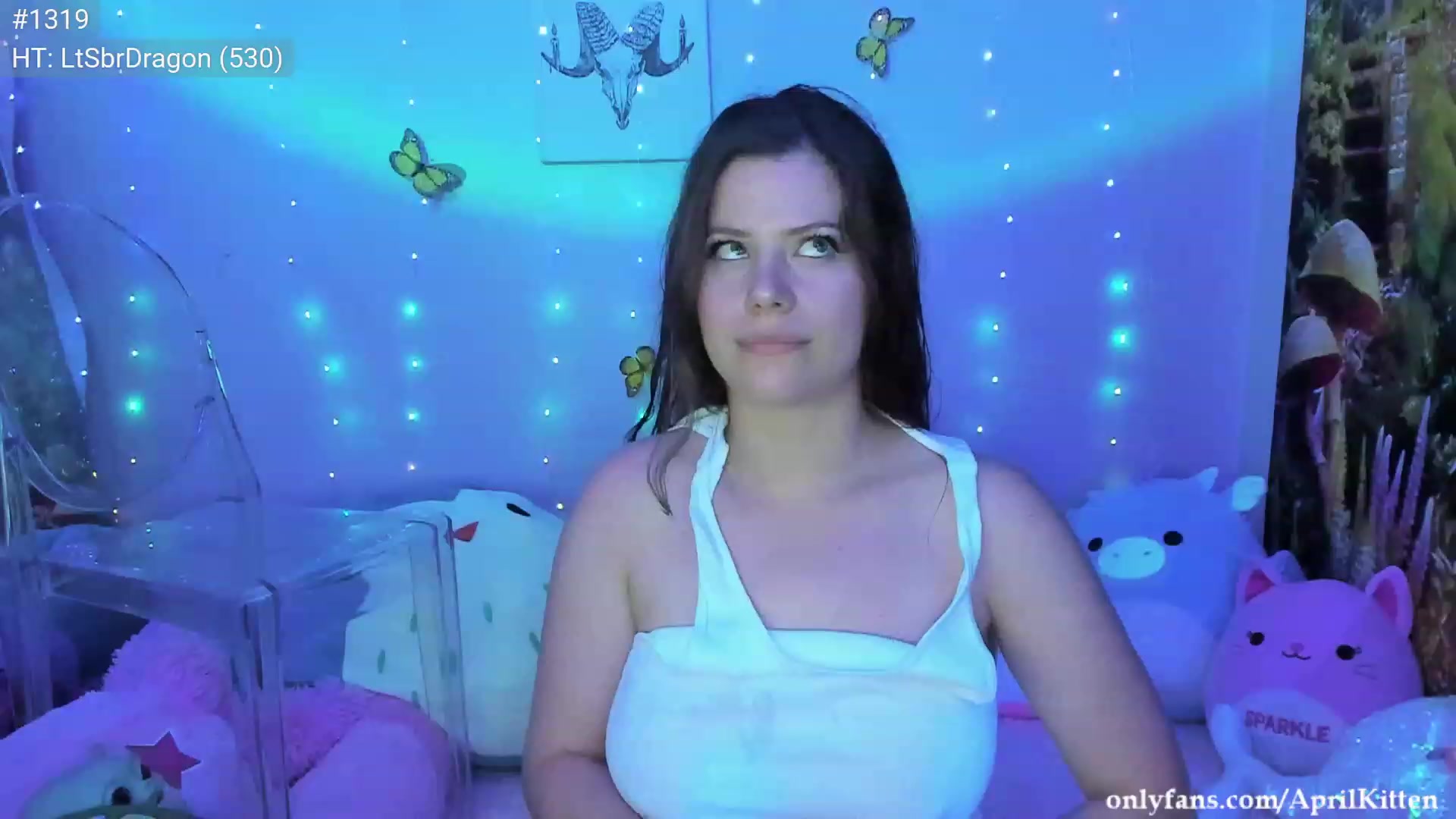 Gallery image thumbnail from April's myfreecams stream on, 07/21/2023, 06:36 image 11 of 20