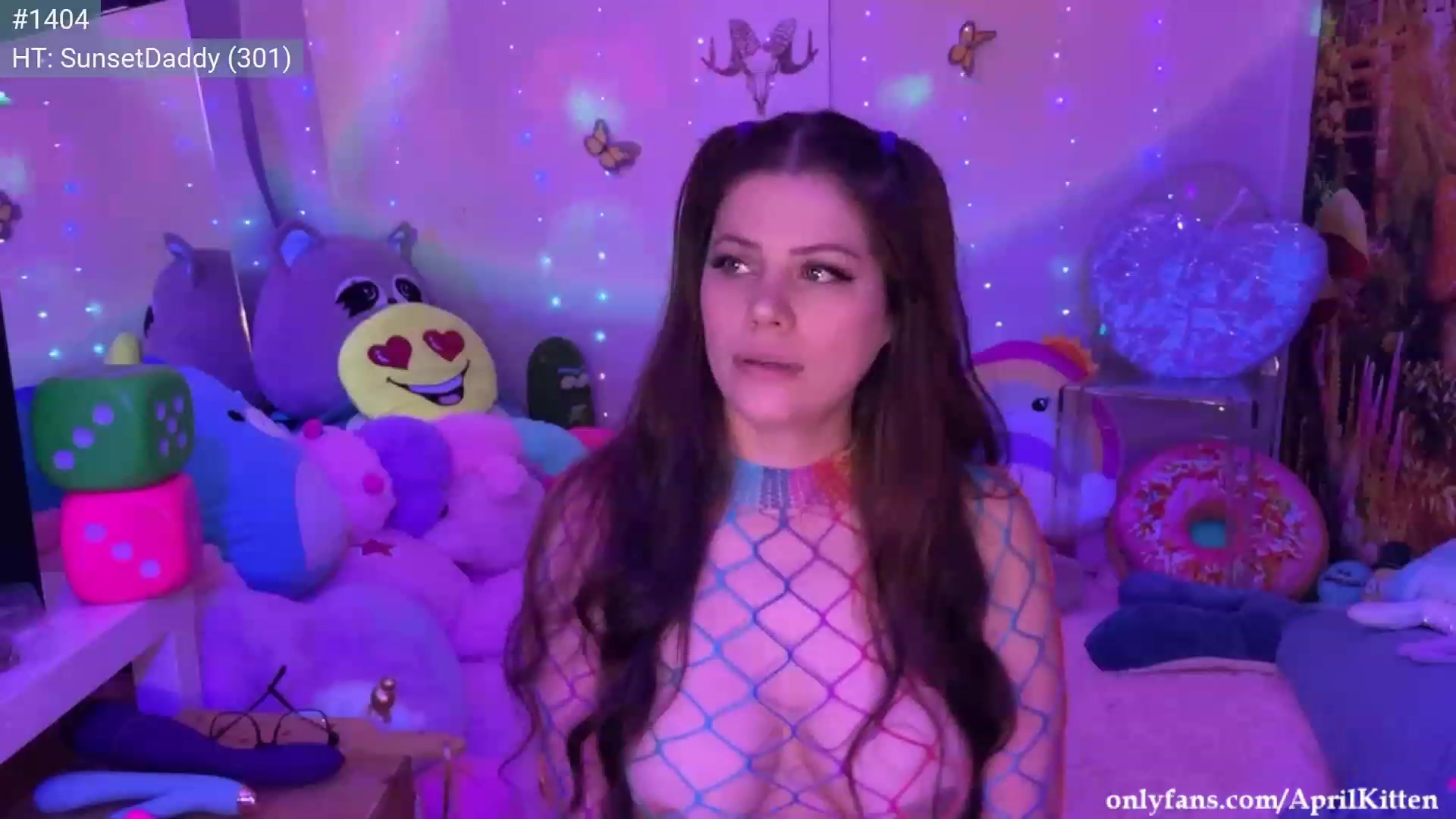 Gallery image thumbnail from April's myfreecams stream on, 07/25/2023, 06:46 image 17 of 20