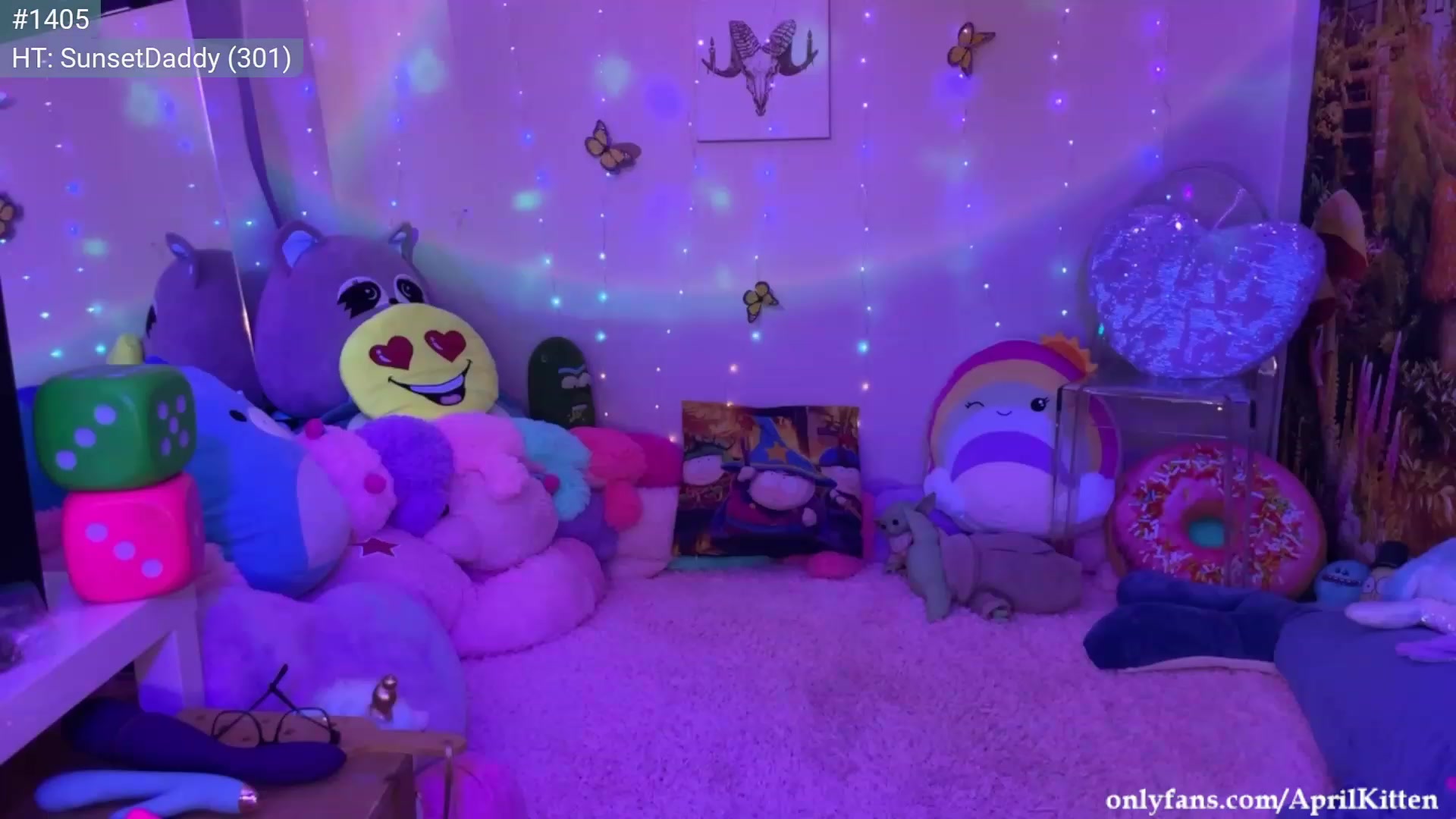 Gallery image thumbnail from April's myfreecams stream on, 07/25/2023, 06:46 image 18 of 20