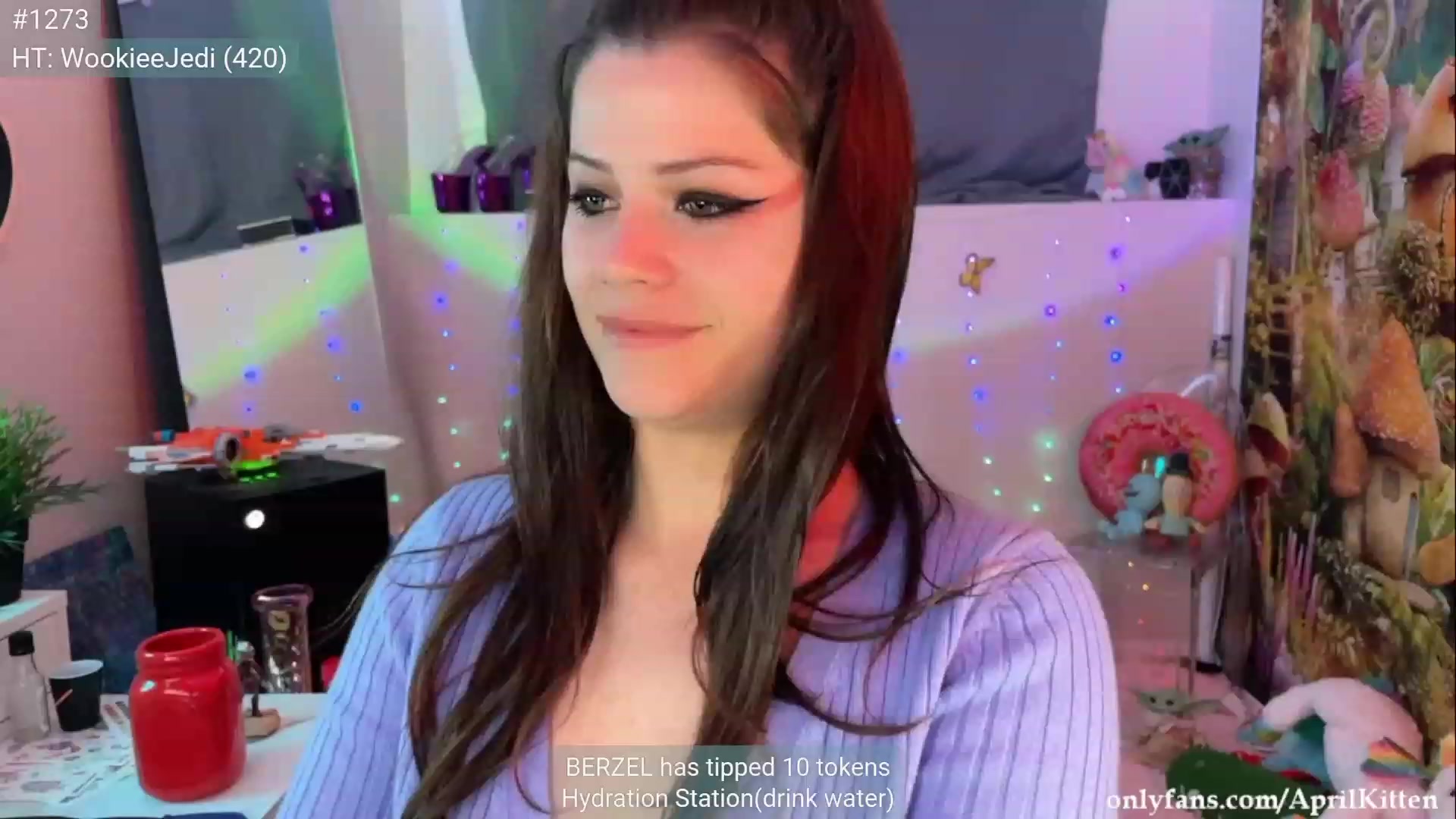 Gallery image thumbnail from April's myfreecams stream on, 09/07/2023, 04:01 image 19 of 20