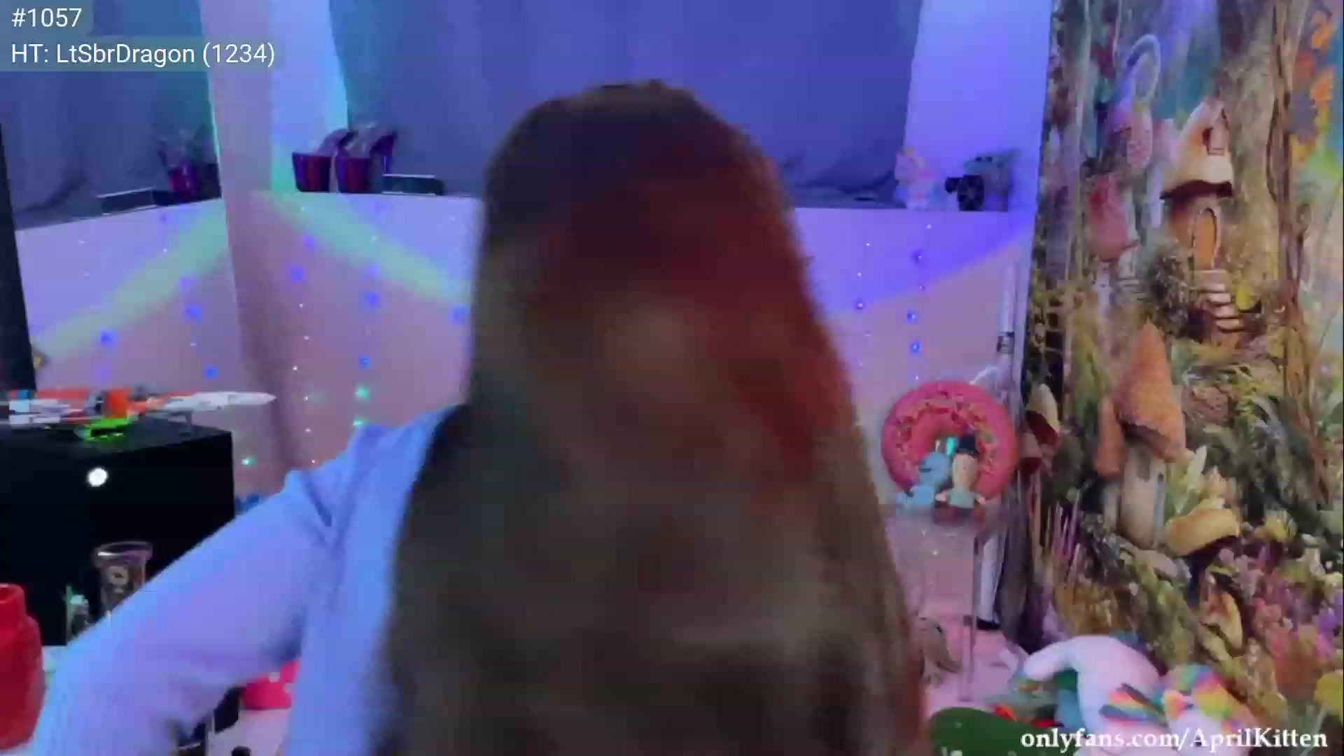 Gallery image thumbnail from April's myfreecams stream on, 09/07/2023, 05:37 image 7 of 20