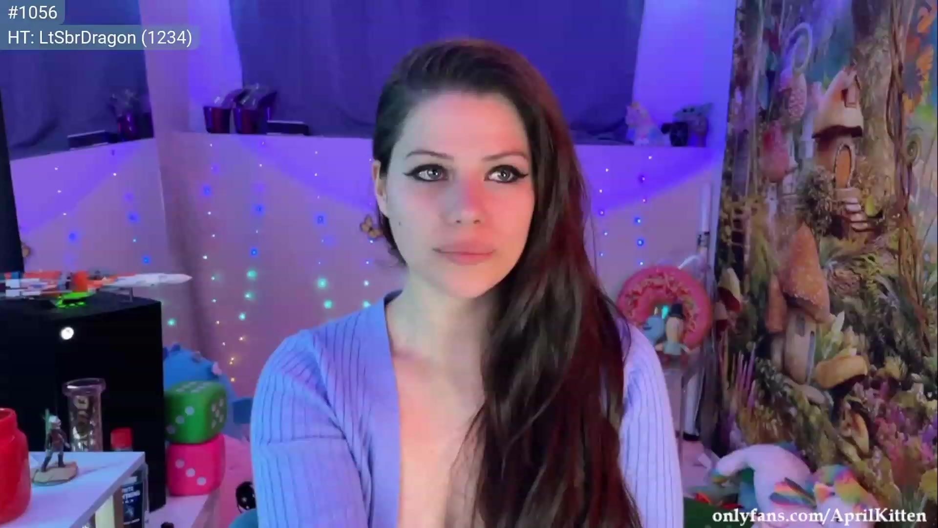Gallery image thumbnail from April's myfreecams stream on, 09/07/2023, 05:37 image 4 of 20