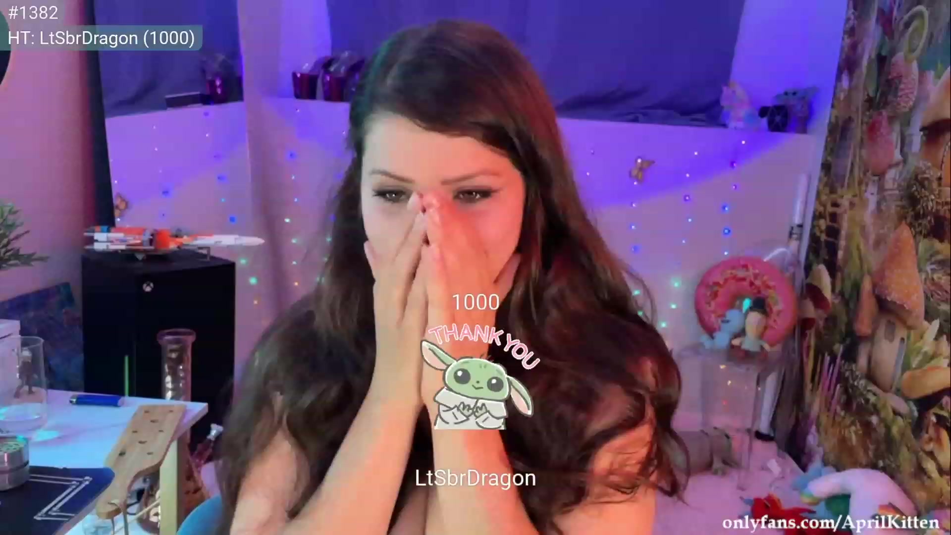 Gallery image thumbnail from April's myfreecams stream on, 09/13/2023, 06:17 image 3 of 20