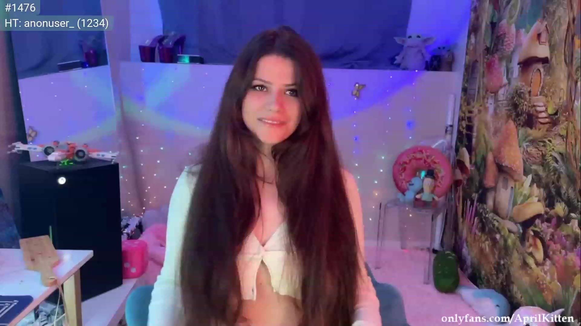 Gallery image thumbnail from April's myfreecams stream on, 09/19/2023, 06:38 image 15 of 20