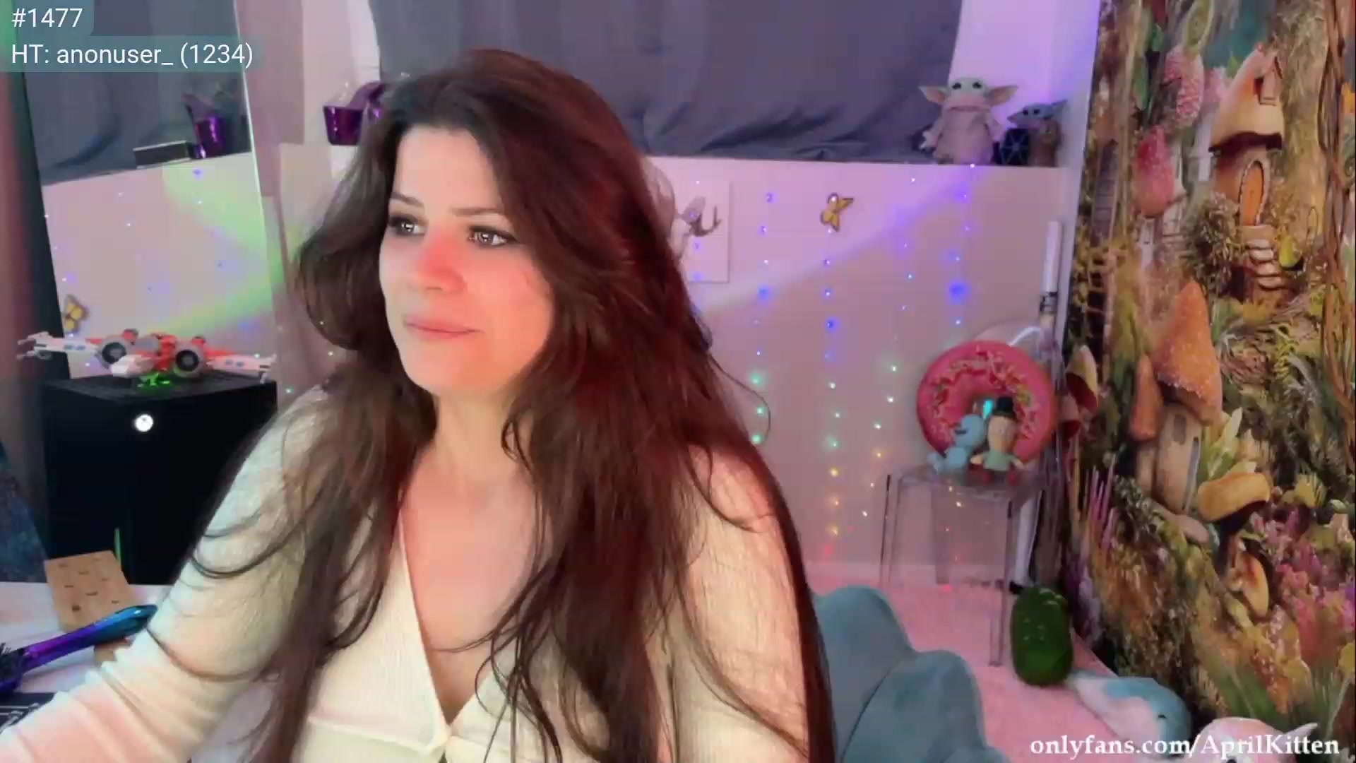 Gallery image thumbnail from April's myfreecams stream on, 09/19/2023, 06:38 image 13 of 20