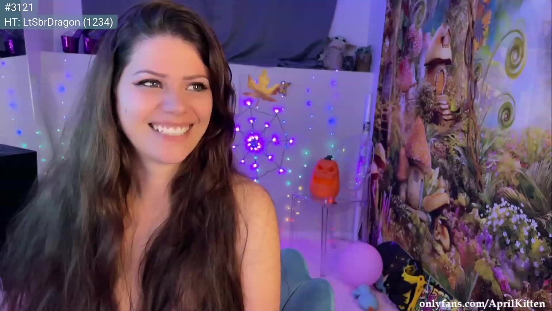 Gallery image thumbnail from April's myfreecams stream on, 10/04/2023, 04:56 image 15 of 20