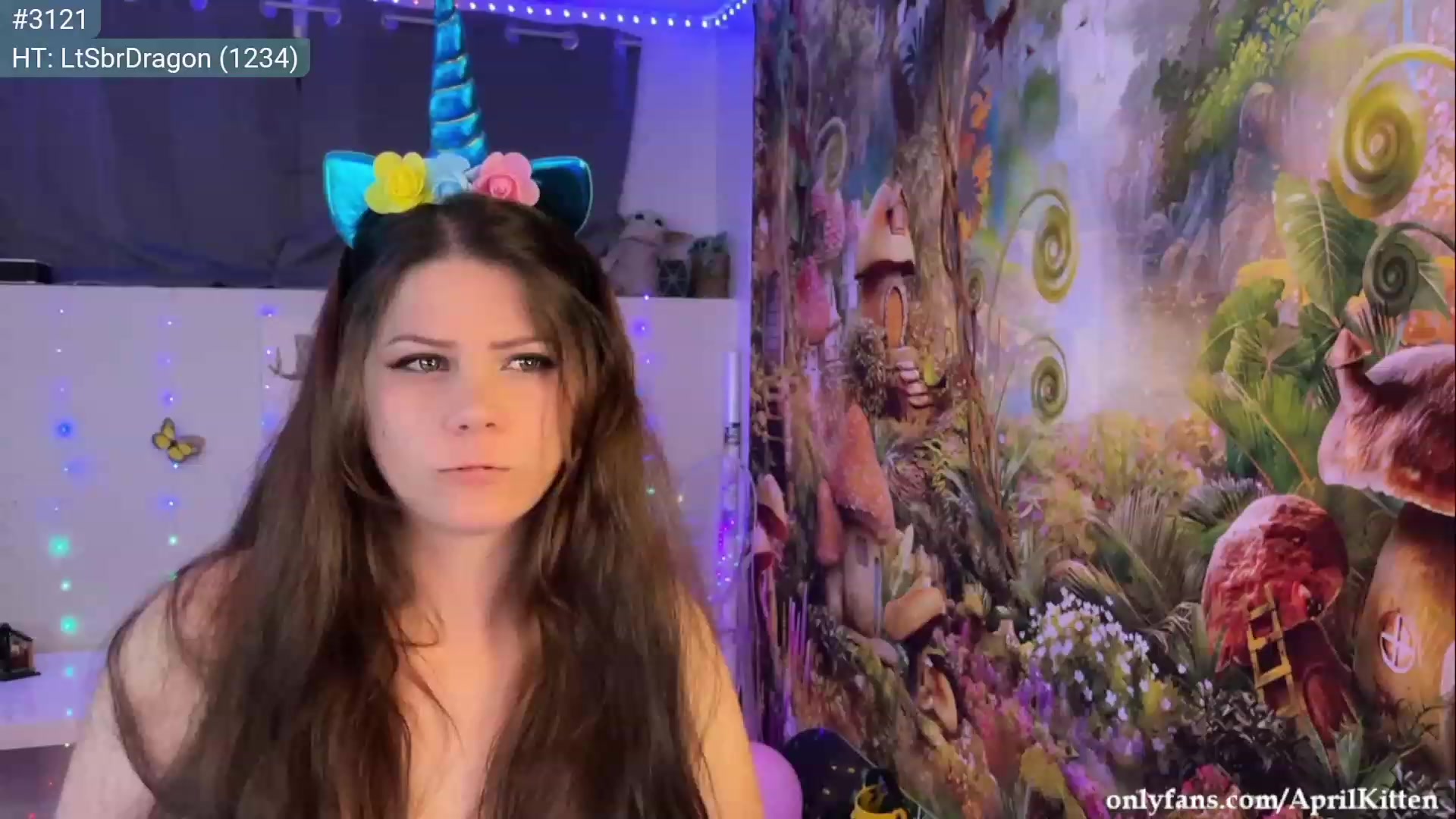 Gallery image thumbnail from April's myfreecams stream on, 10/04/2023, 04:56 image 13 of 20