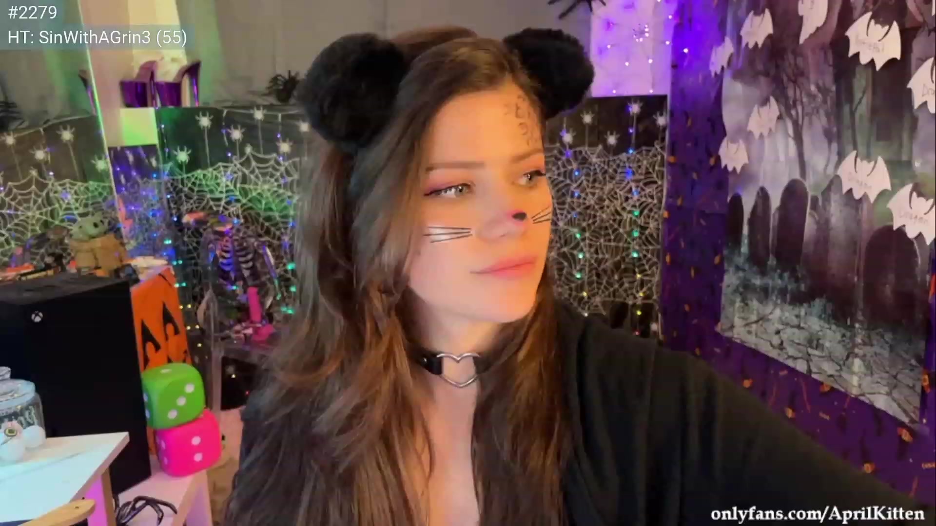 Gallery image thumbnail from April's myfreecams stream on, 10/11/2023, 06:35 image 11 of 20