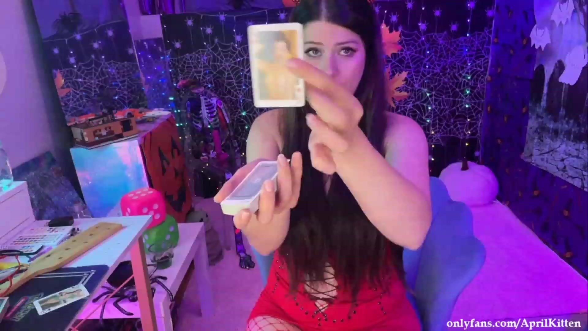 Gallery image thumbnail from April's myfreecams stream on, 10/18/2023, 06:57 image 9 of 20