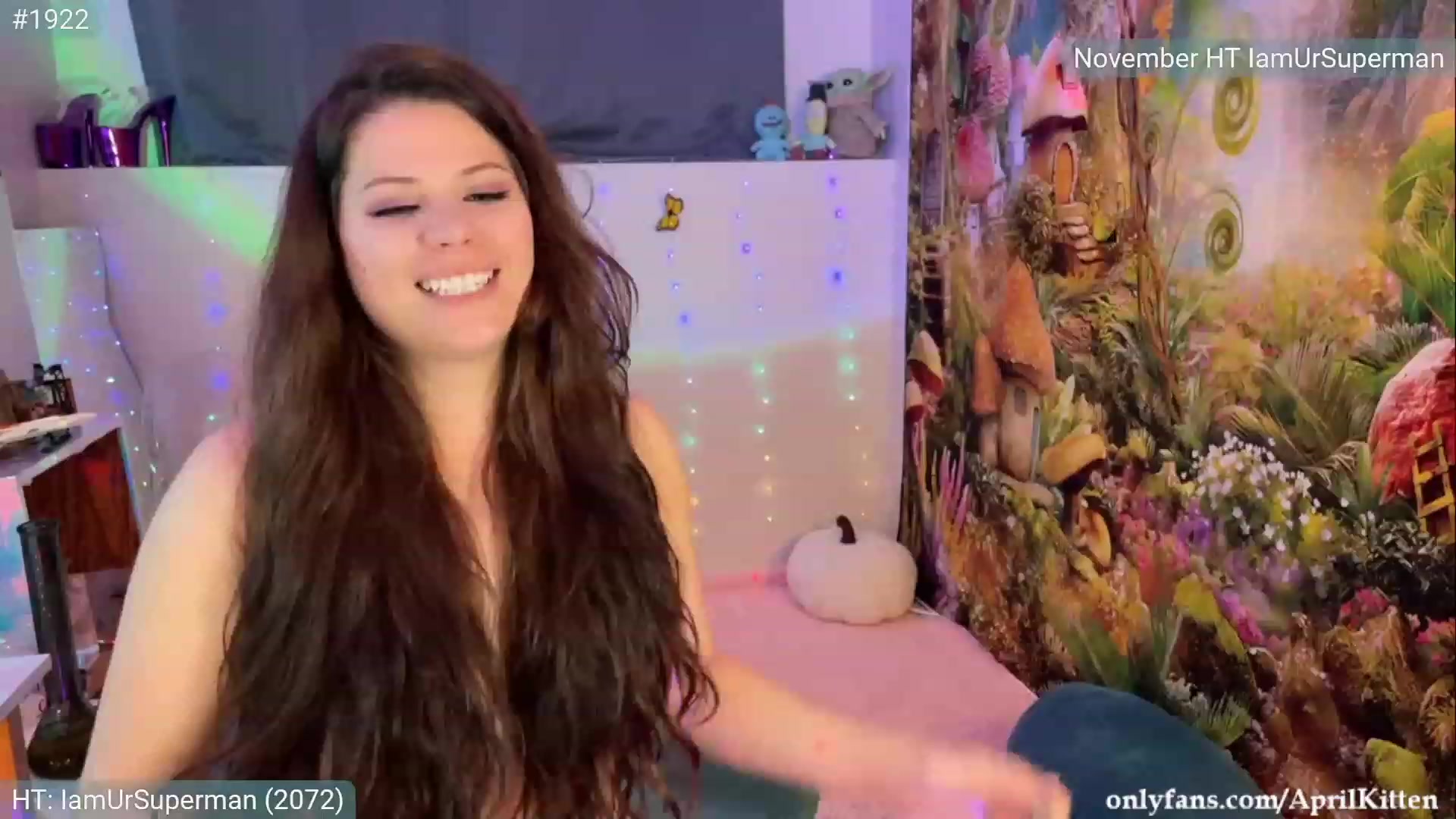 Gallery image thumbnail from April's myfreecams stream on, 11/09/2023, 06:29 image 10 of 20