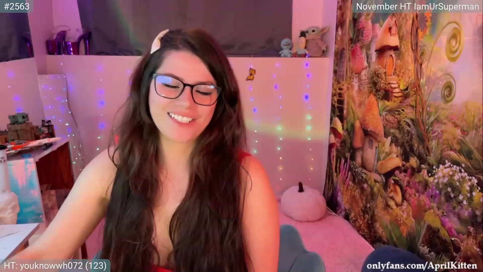 Gallery image thumbnail from April's myfreecams stream on, 11/12/2023, 05:32 image 1 of 20