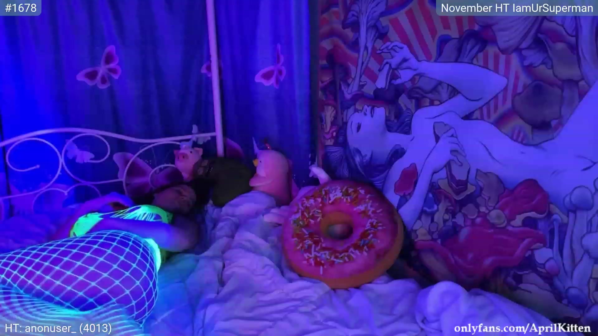 Gallery image thumbnail from April's myfreecams stream on, 11/22/2023, 06:42 image 7 of 20