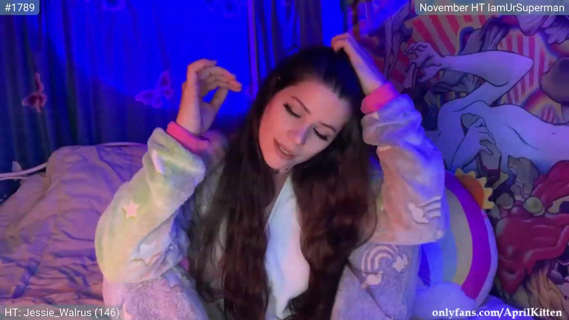 Gallery image thumbnail from April's myfreecams stream on, 11/25/2023, 07:24 image 16 of 20