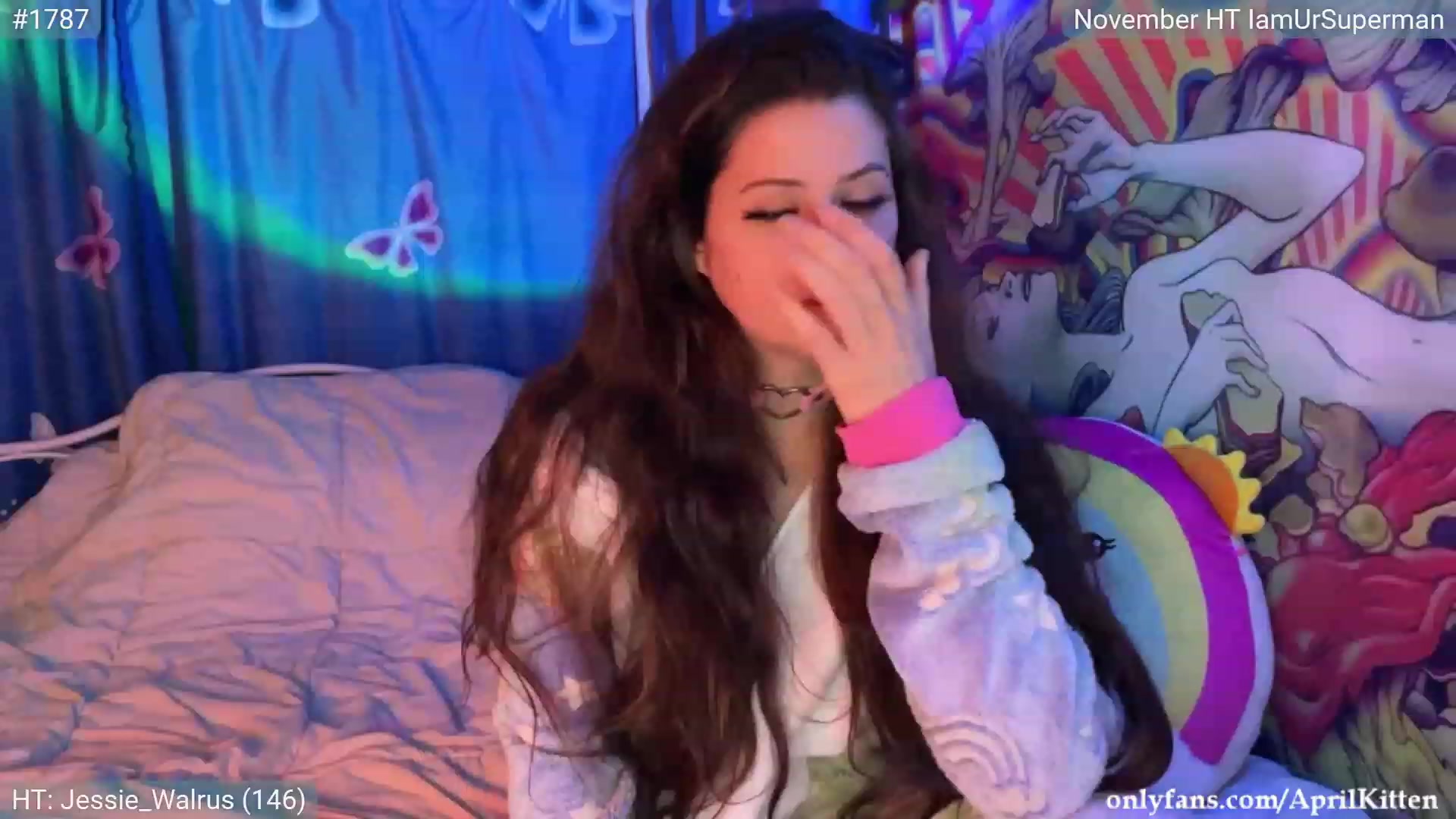 Gallery image thumbnail from April's myfreecams stream on, 11/25/2023, 07:24 image 17 of 20
