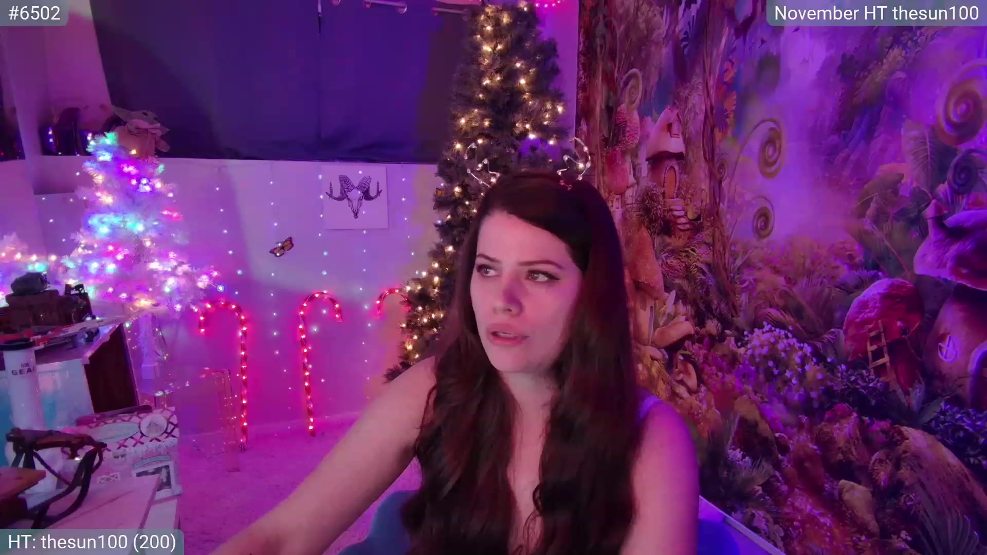 Gallery image thumbnail from April's myfreecams stream on, 12/05/2023, 09:12 image 4 of 20
