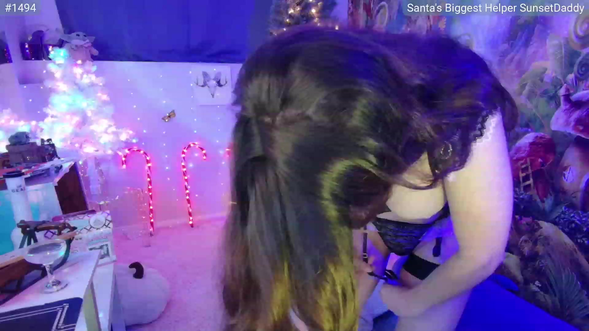 Gallery image thumbnail from April's myfreecams stream on, 12/09/2023, 07:19 image 6 of 20