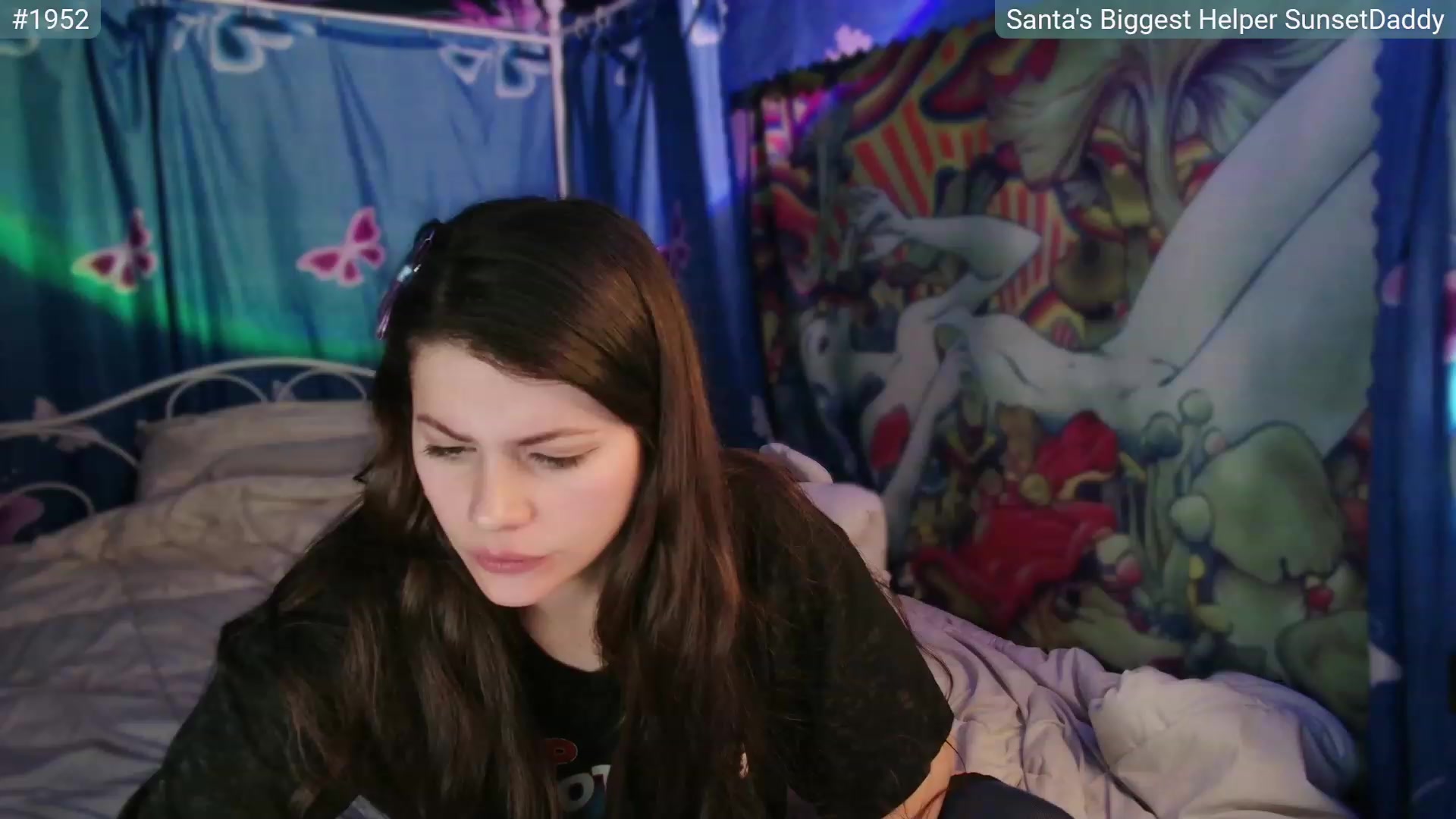 Gallery image thumbnail from April's myfreecams stream on, 12/30/2023, 07:27 image 5 of 20