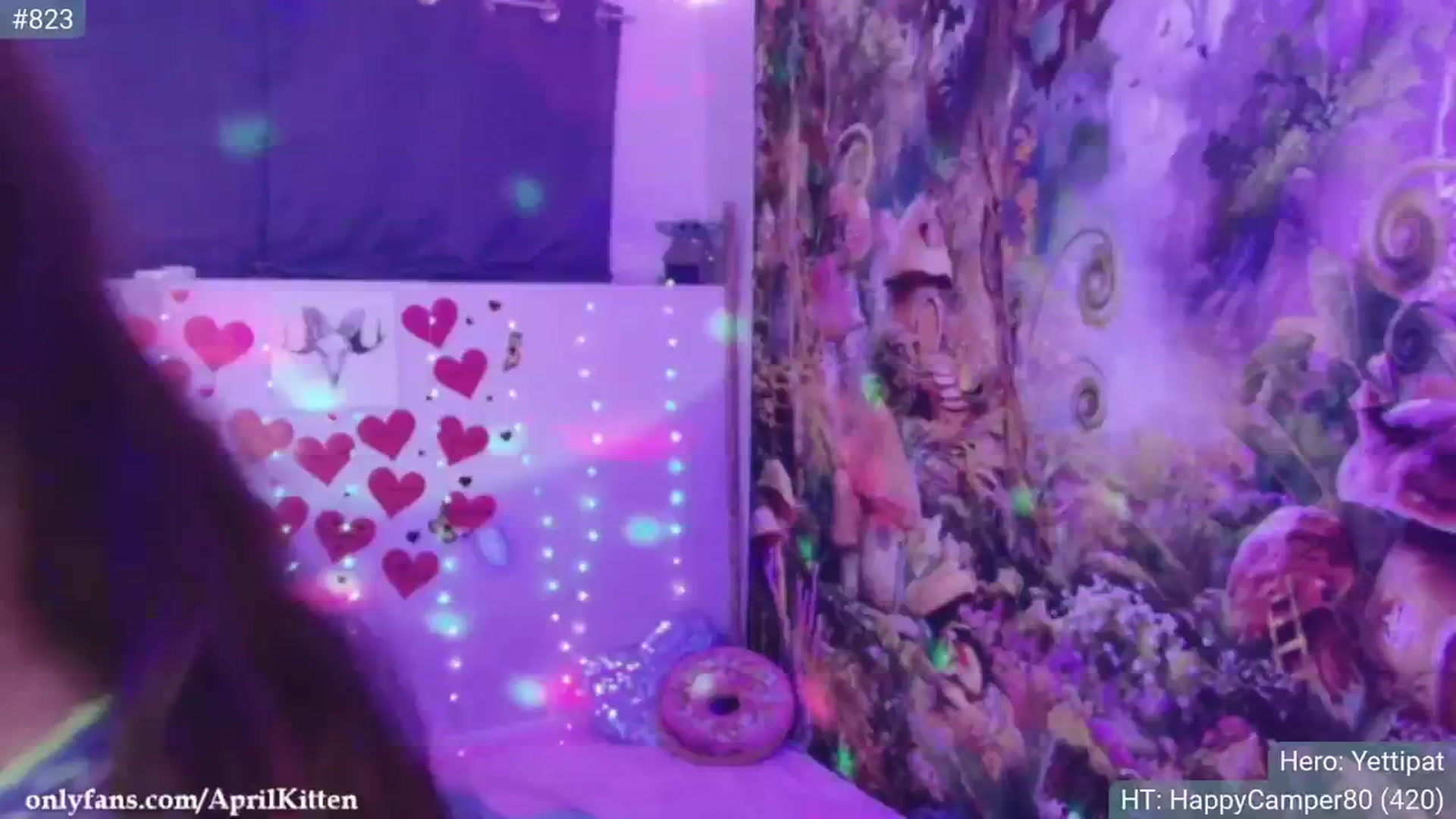 Gallery image thumbnail from April's myfreecams stream on, 03/15/2024, 04:20 image 12 of 20