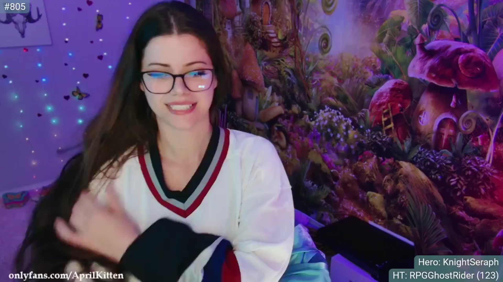 Gallery image thumbnail from April's myfreecams stream on, 03/24/2024, 05:30 image 1 of 20