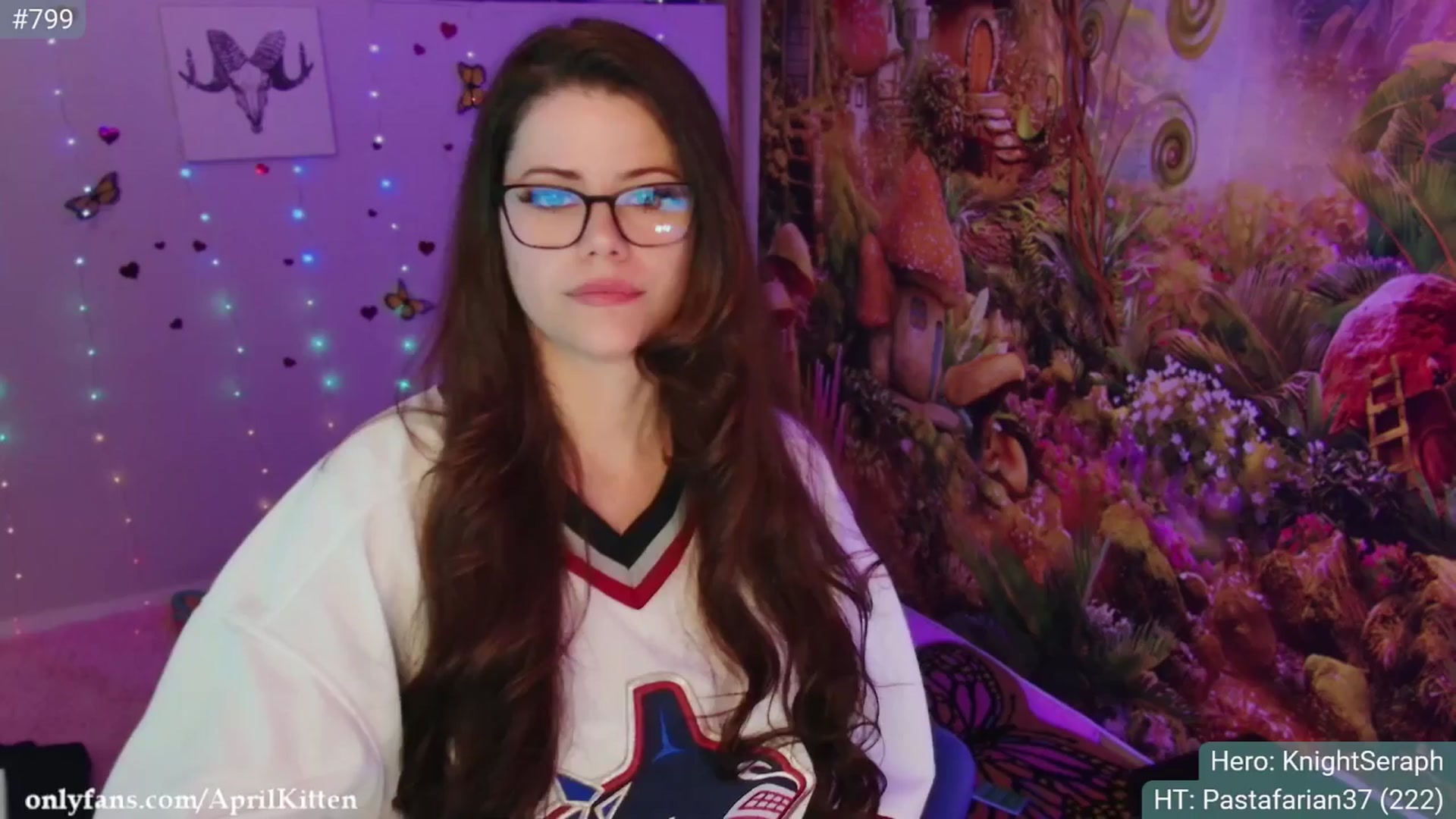 Gallery image thumbnail from April's myfreecams stream on, 03/24/2024, 05:30 image 6 of 20