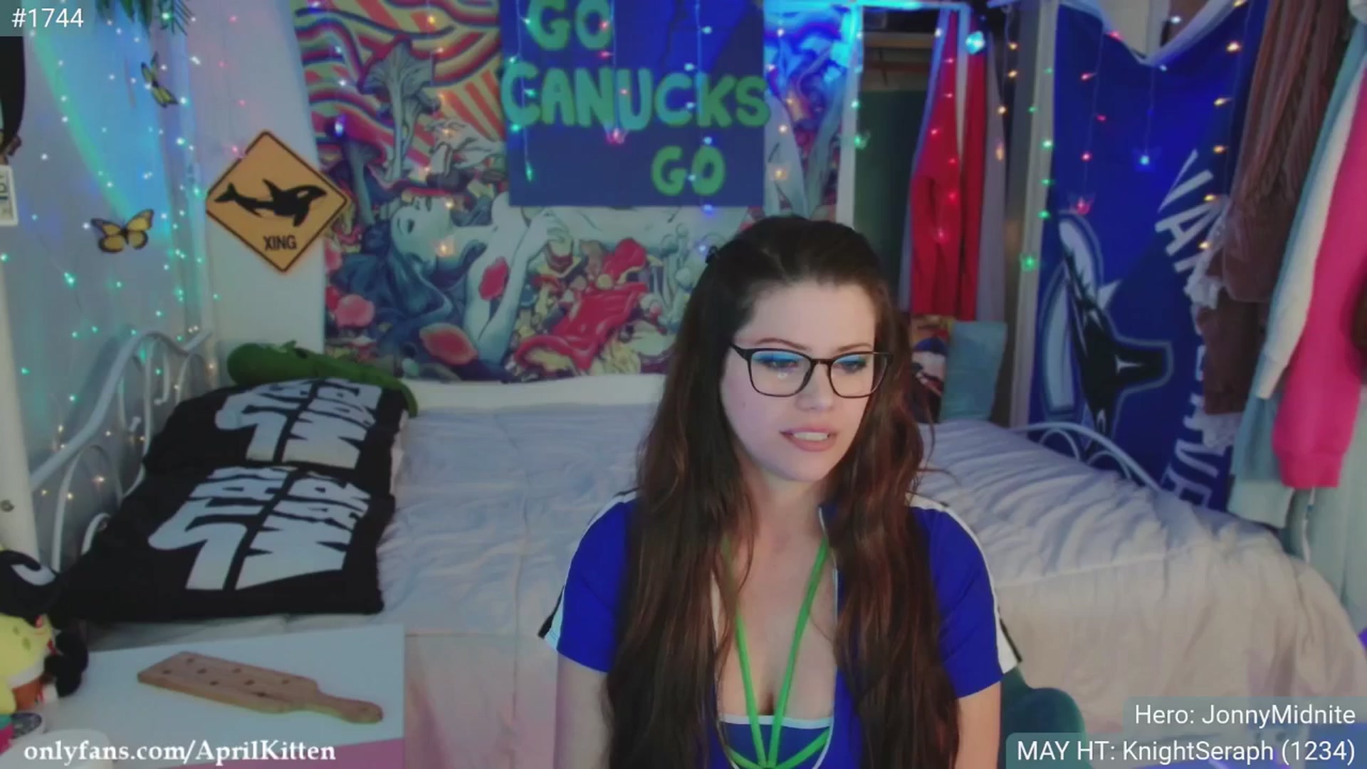 Gallery image thumbnail from April's myfreecams stream on, 05/15/2024, 04:52 image 3 of 20