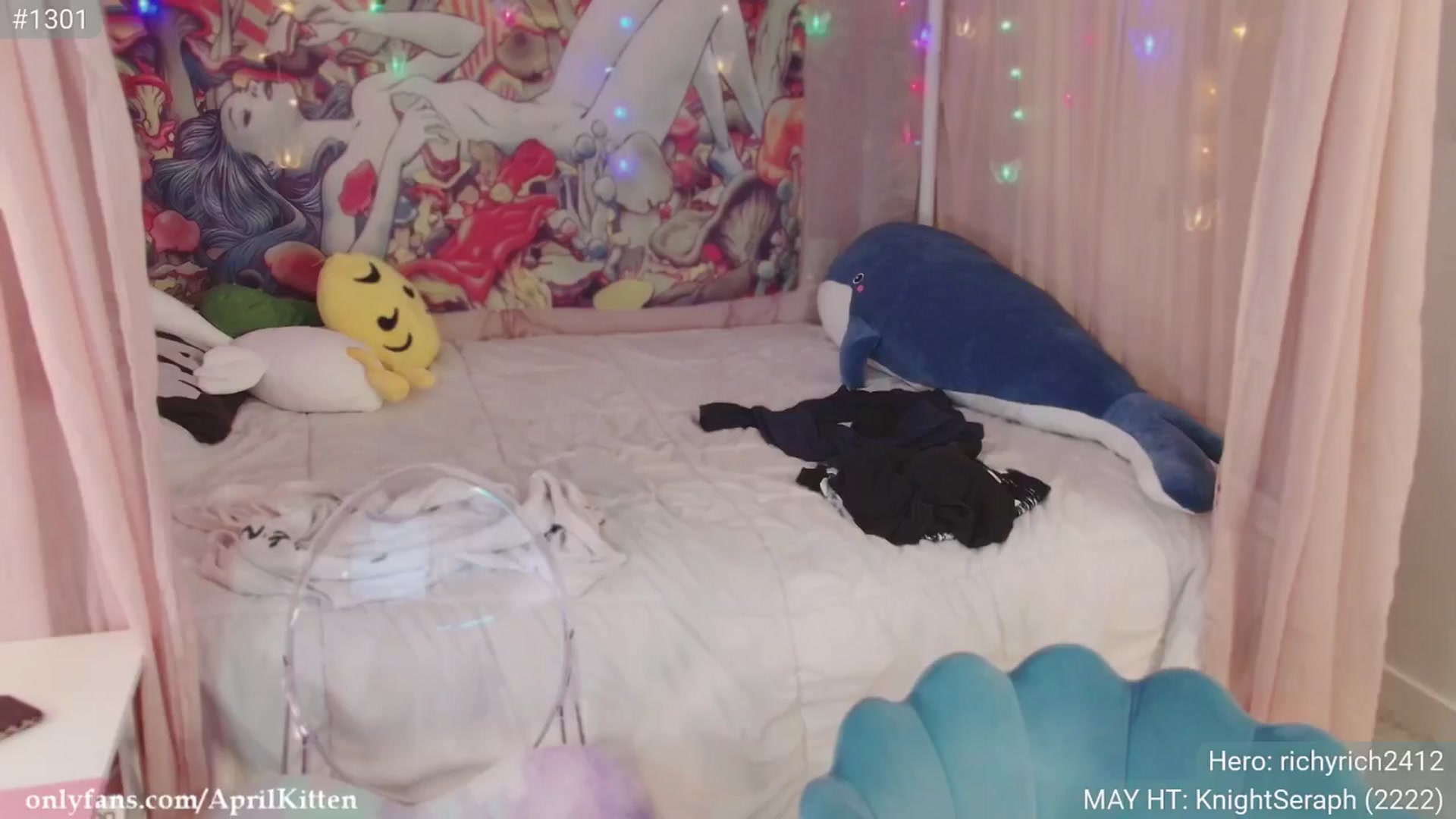 Gallery image thumbnail from April's myfreecams stream on, 05/31/2024, 08:22 image 1 of 20