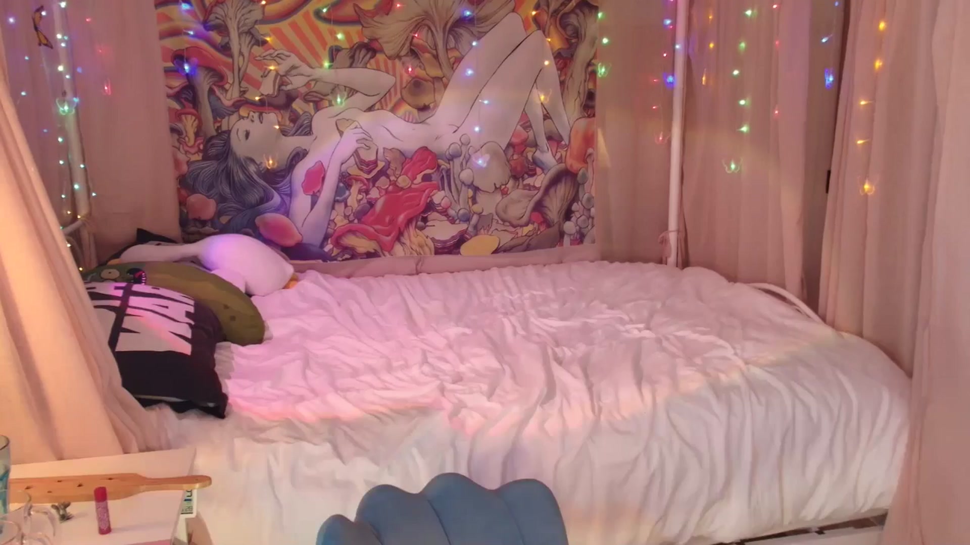 Gallery image thumbnail from April's myfreecams stream on, 06/29/2024, 04:19 image 3 of 20
