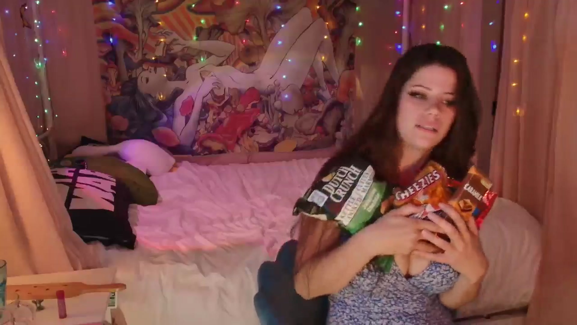Gallery image thumbnail from April's myfreecams stream on, 06/29/2024, 04:19 image 6 of 20