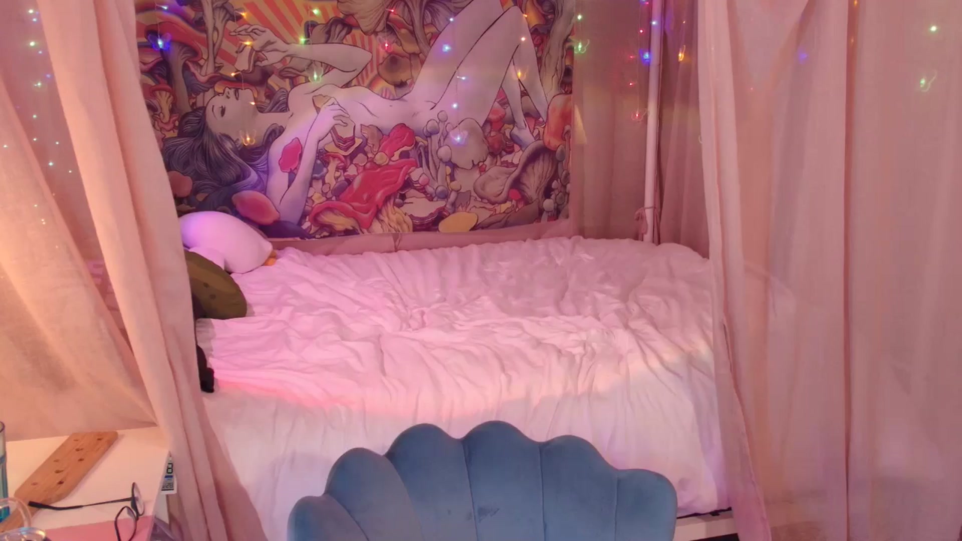 Gallery image thumbnail from April's myfreecams stream on, 06/29/2024, 05:38 image 20 of 20