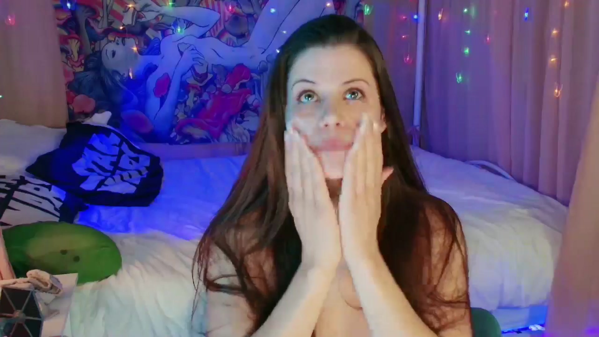 Gallery image thumbnail from April's myfreecams stream on, 07/04/2024, 07:19 image 16 of 20