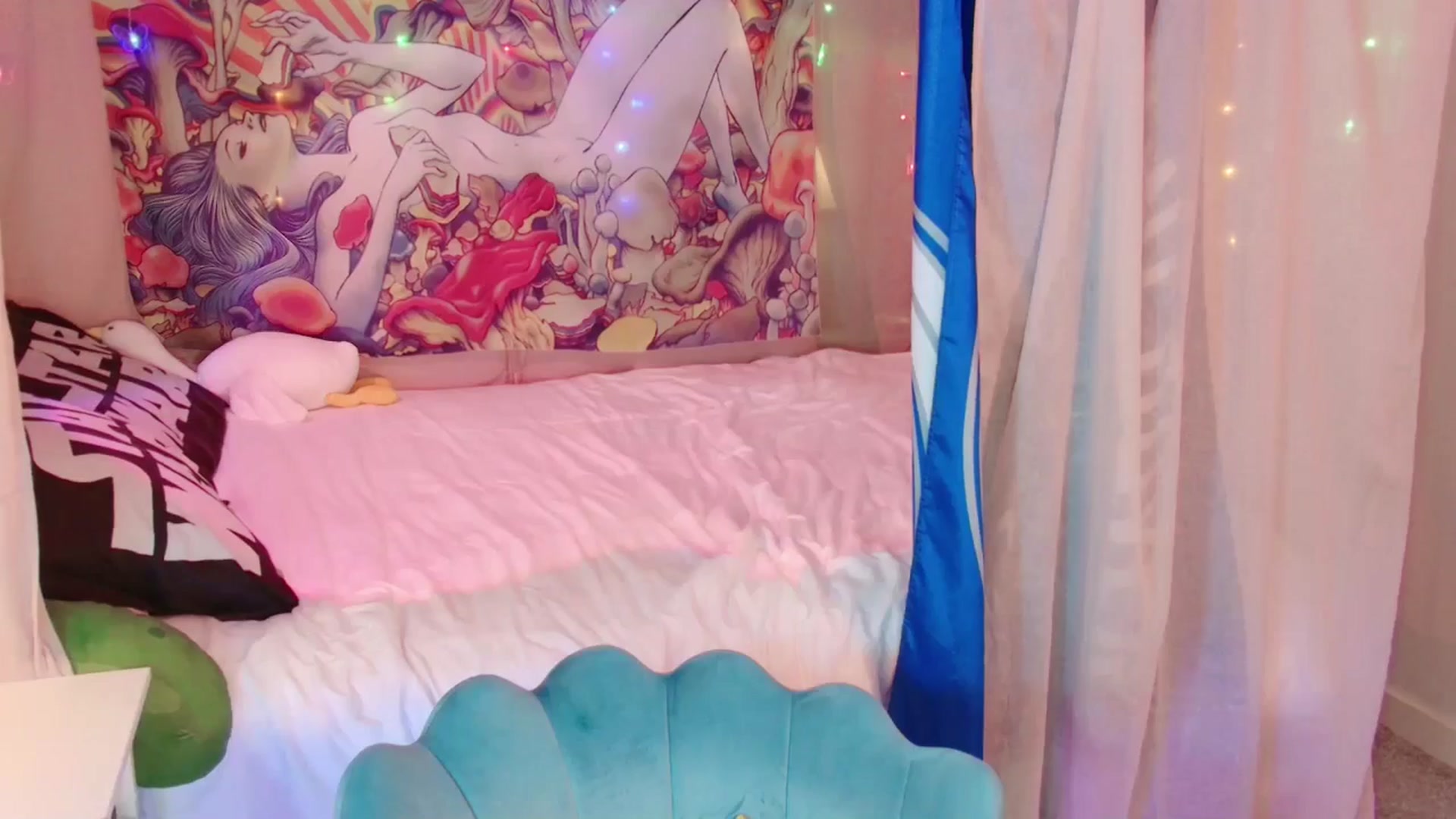 Gallery image thumbnail from April's myfreecams stream on, 07/28/2024, 04:56 image 14 of 20