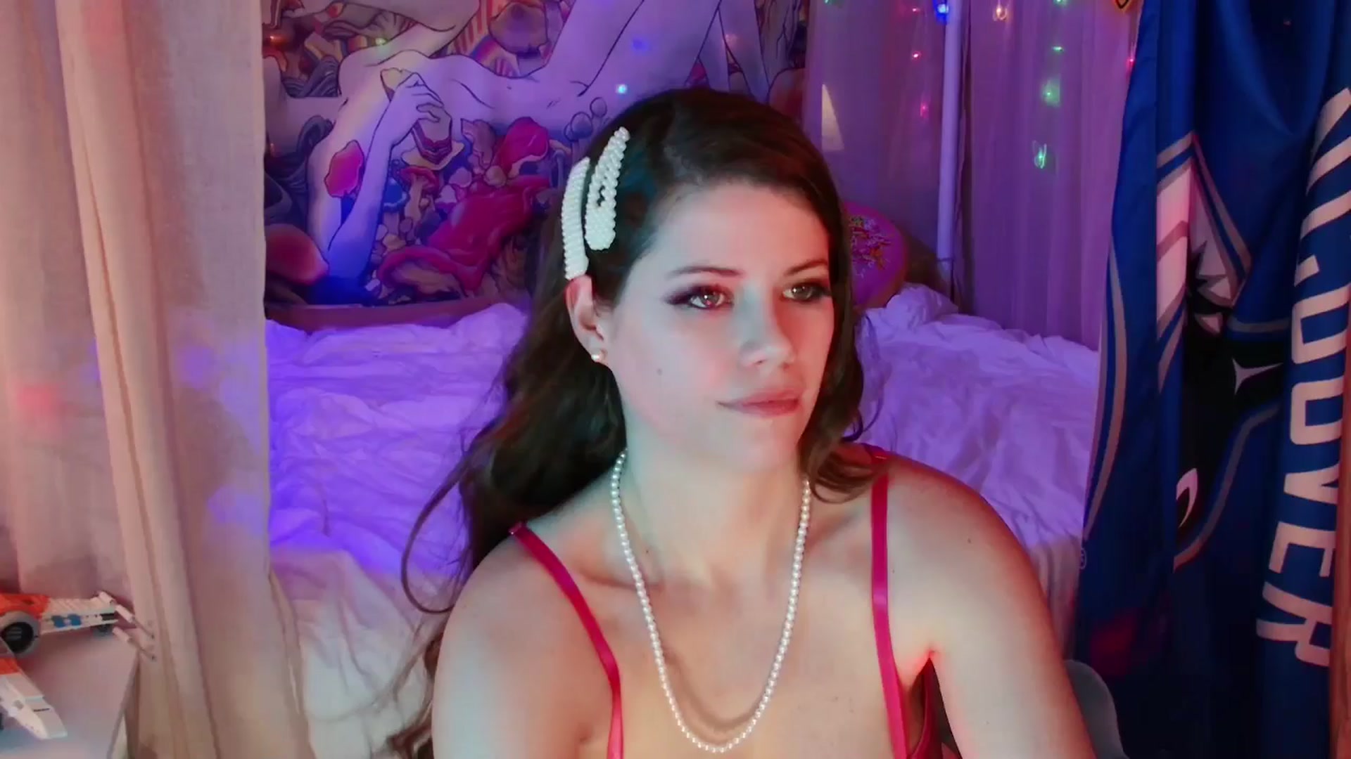 Gallery image thumbnail from April's myfreecams stream on, 08/09/2024, 04:52 image 16 of 20