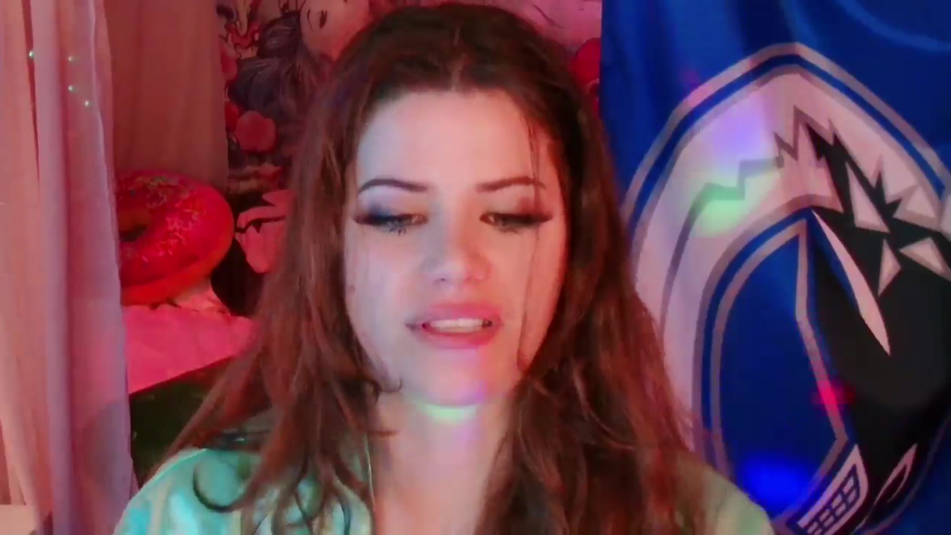 Gallery image thumbnail from April's myfreecams stream on, 08/23/2024, 05:33 image 12 of 20