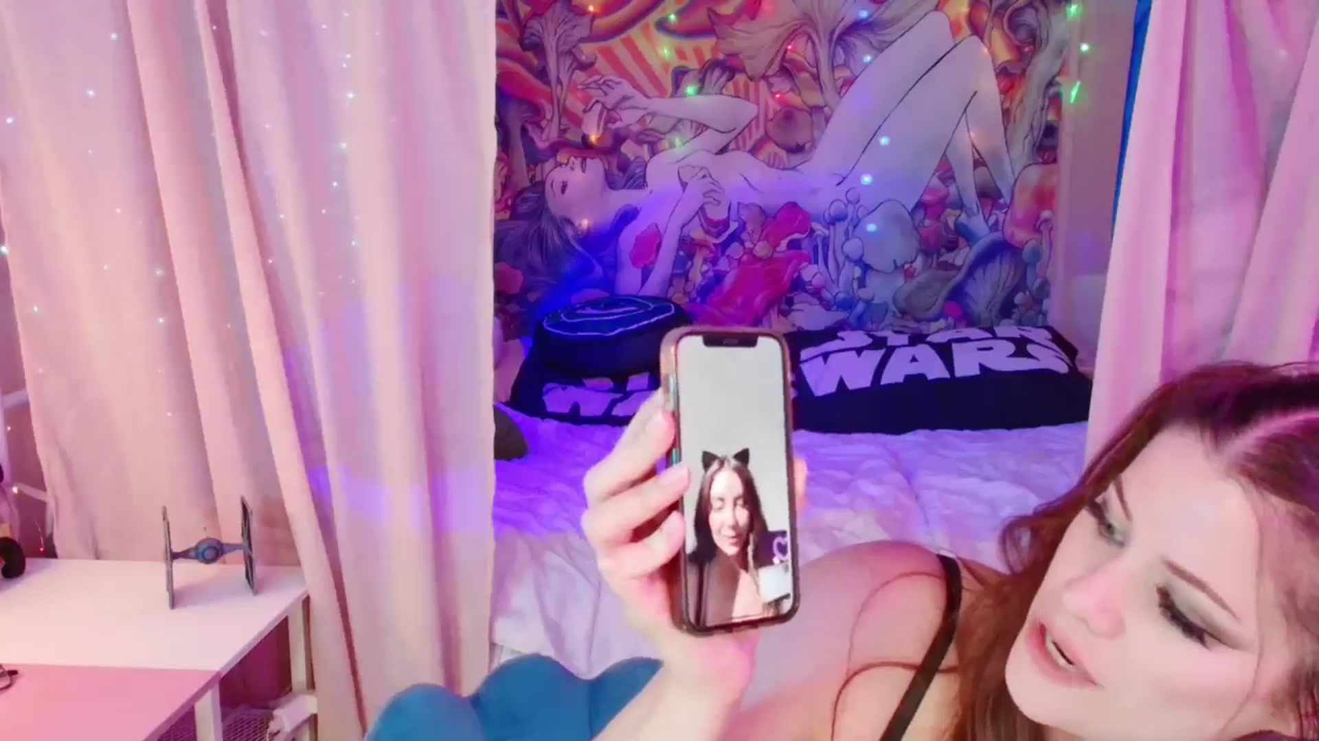 Gallery image thumbnail from April's myfreecams stream on, 08/29/2024, 04:18 image 11 of 20