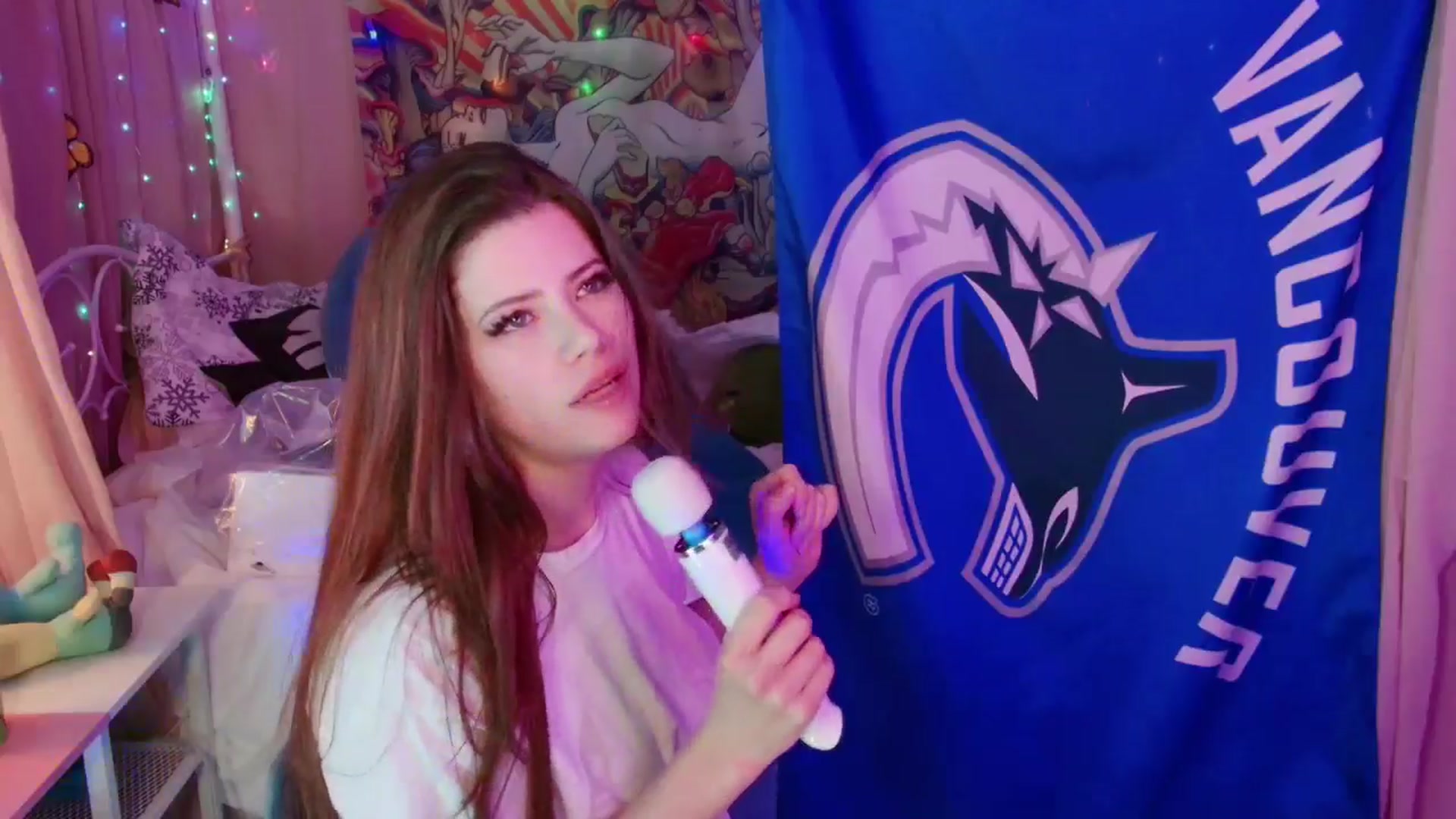 Gallery image thumbnail from April's myfreecams stream on, 09/20/2024, 05:59 image 20 of 20